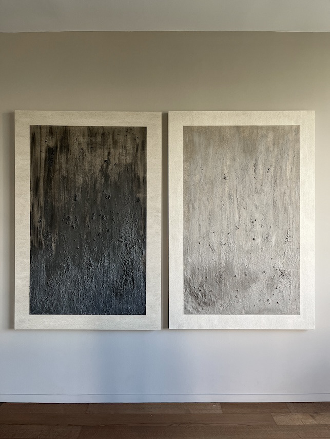 Ceniza Blanca y Negra, 2023. 150 x 100 x 5 cm