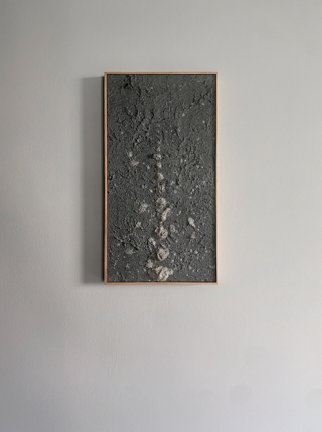 Perspectiva de Cenizas I, 2021. 62 x 33 x 4 cm