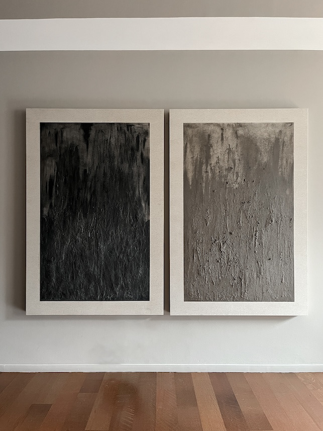 Ceniza Blanca y Negra, 2023. 150 x 202 x 5 cm