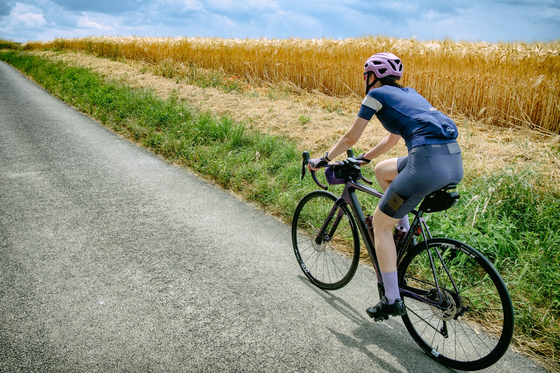 Pour la troisième année consécutive, l’Audax Club Parisien propose un Brevet de Randonneurs Mondiaux de 200 km, ouvert exclusivement aux cyclistes féminines.L’objectif est de mettre en lumière la pratique du cyclisme féminin de longue distance, et de réunir les rouleuses de tous horizons. Paris et région parisienne, 17 juin 2023.