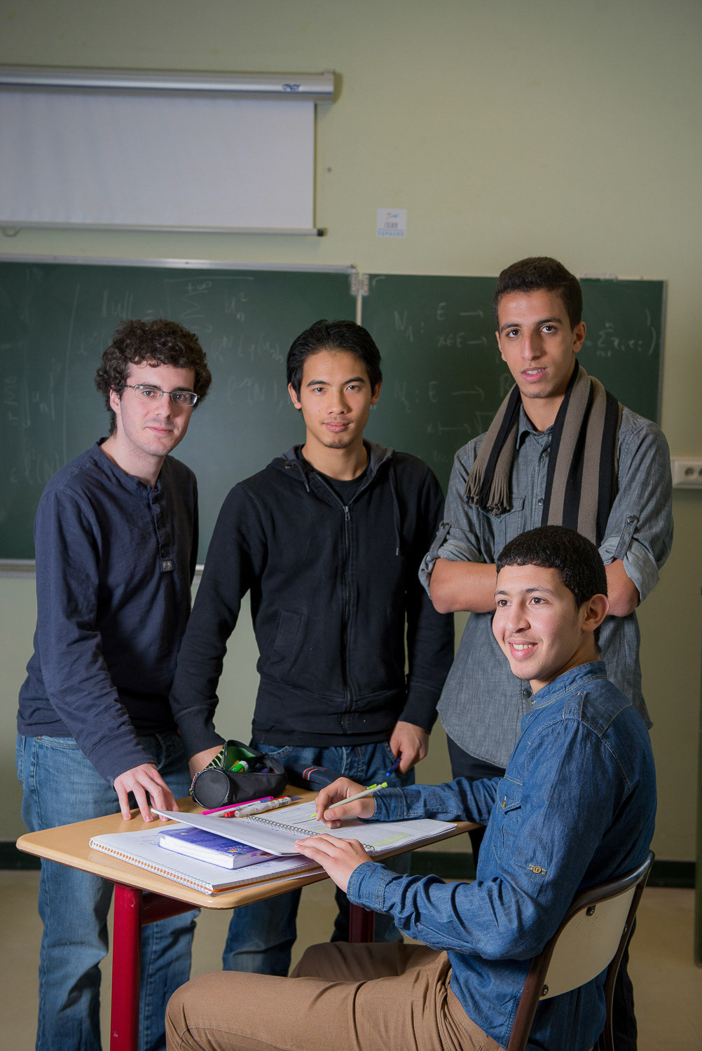 Cours de maths en 2 ème année de prépa au lycée Saint Exupery. Mantes la Jolie, dÈcembre 2013.