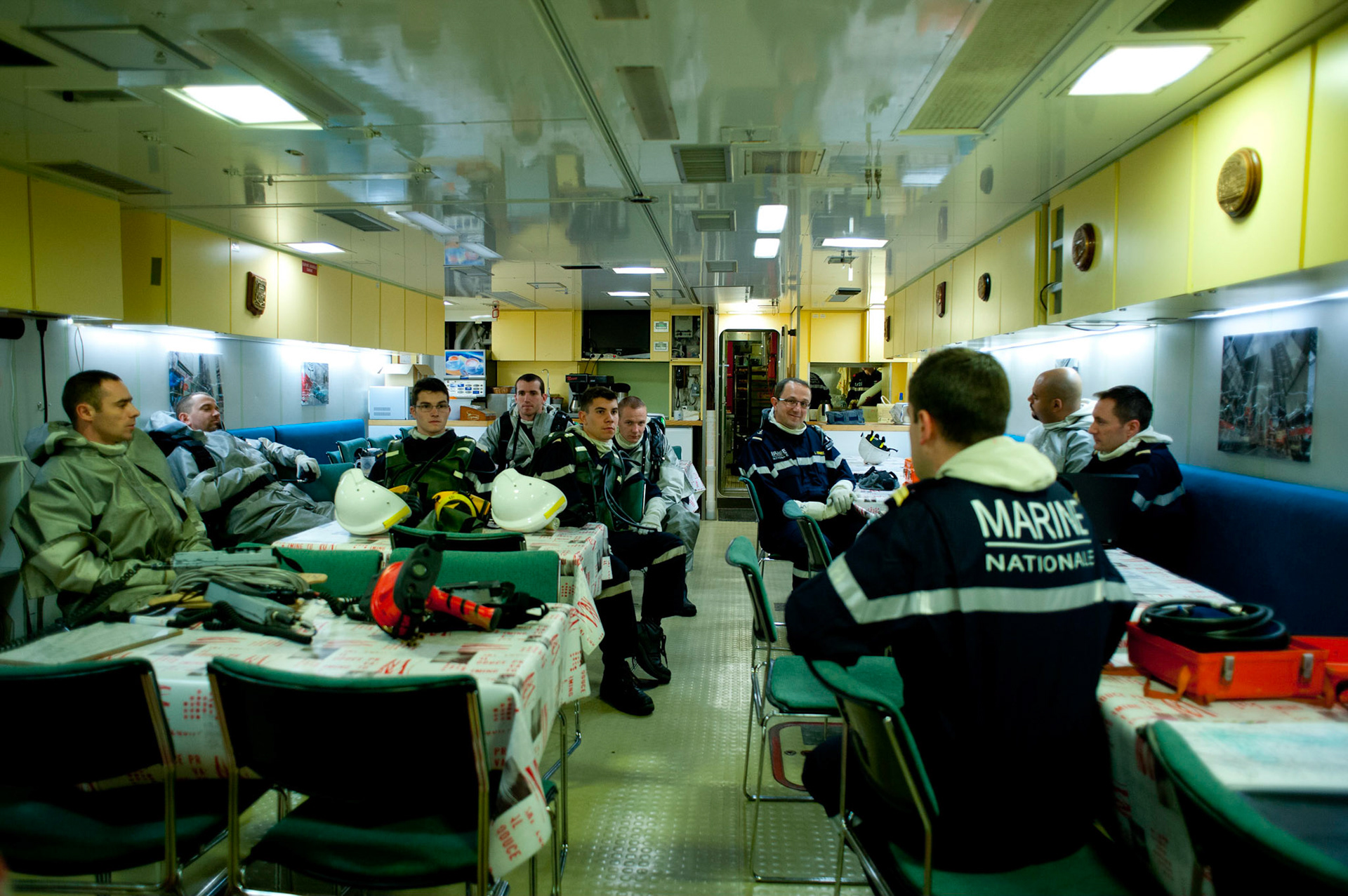A bord du sous-marin nucléaire lanceur d'engins (SNLE) Le Téméraire. Atlantique nord, avril 2012