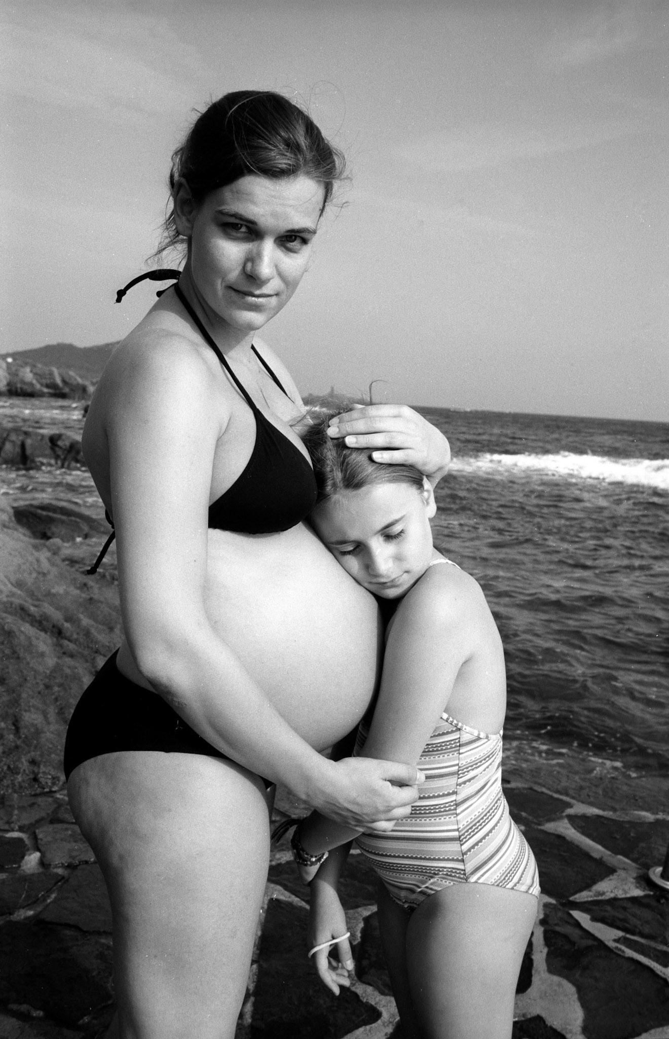 9 mois et toi : suite photographique sur les 9 mois d'une femme enceinte.France, mars-septembre 2006