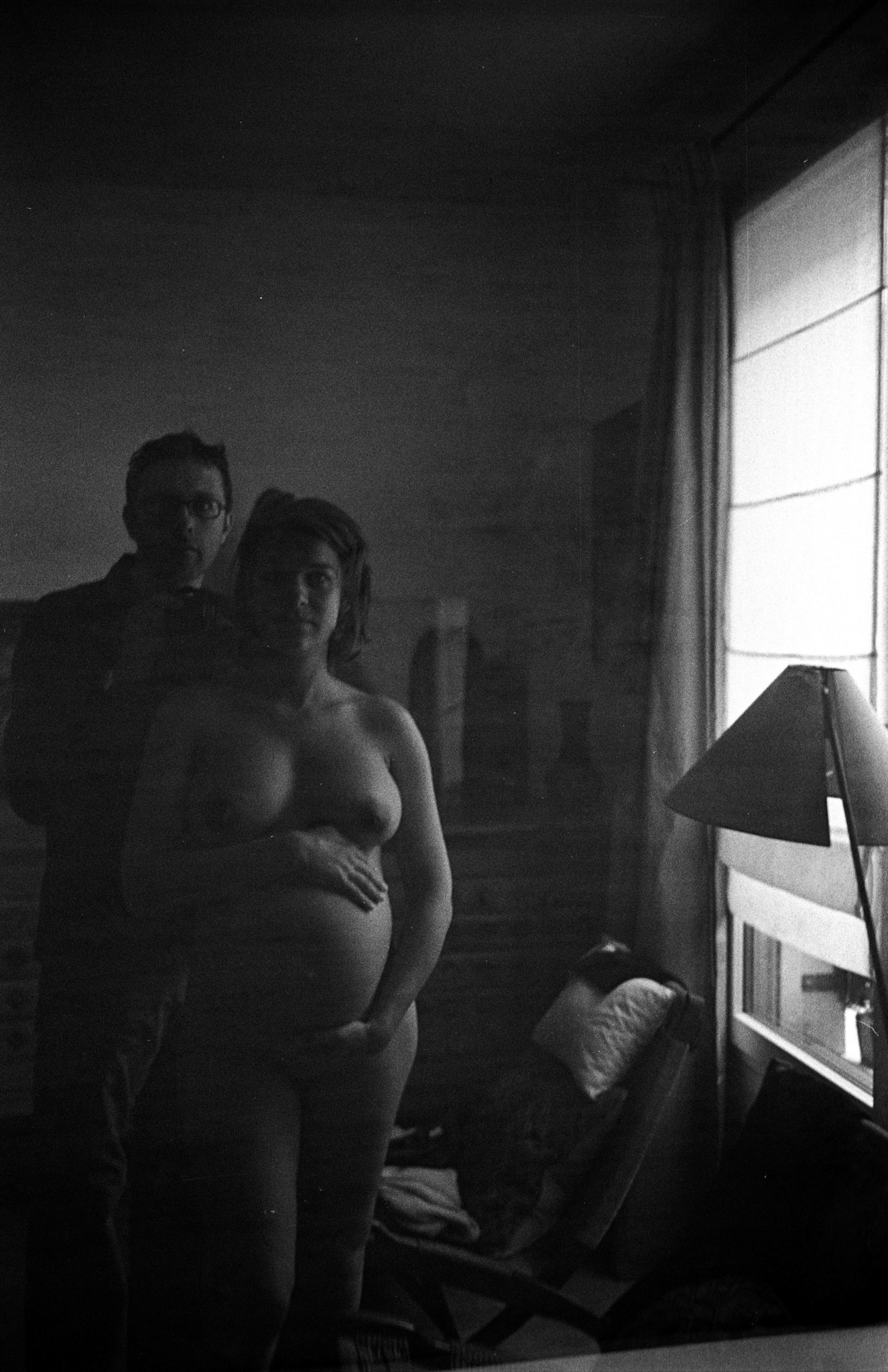 9 mois et toi : suite photographique sur les 9 mois d'une femme enceinte.France, mars-septembre 2006