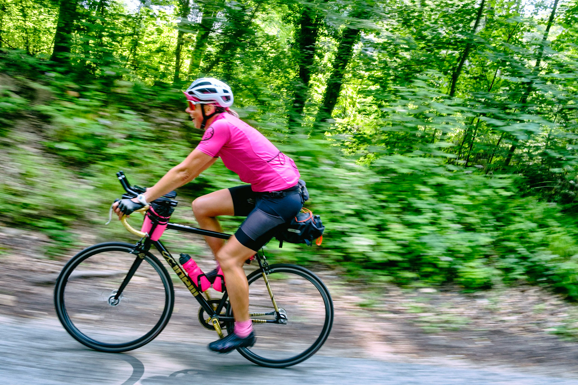 Pour la troisième année consécutive, l’Audax Club Parisien propose un Brevet de Randonneurs Mondiaux de 200 km, ouvert exclusivement aux cyclistes féminines.L’objectif est de mettre en lumière la pratique du cyclisme féminin de longue distance, et de réunir les rouleuses de tous horizons. Paris et région parisienne, 17 juin 2023.