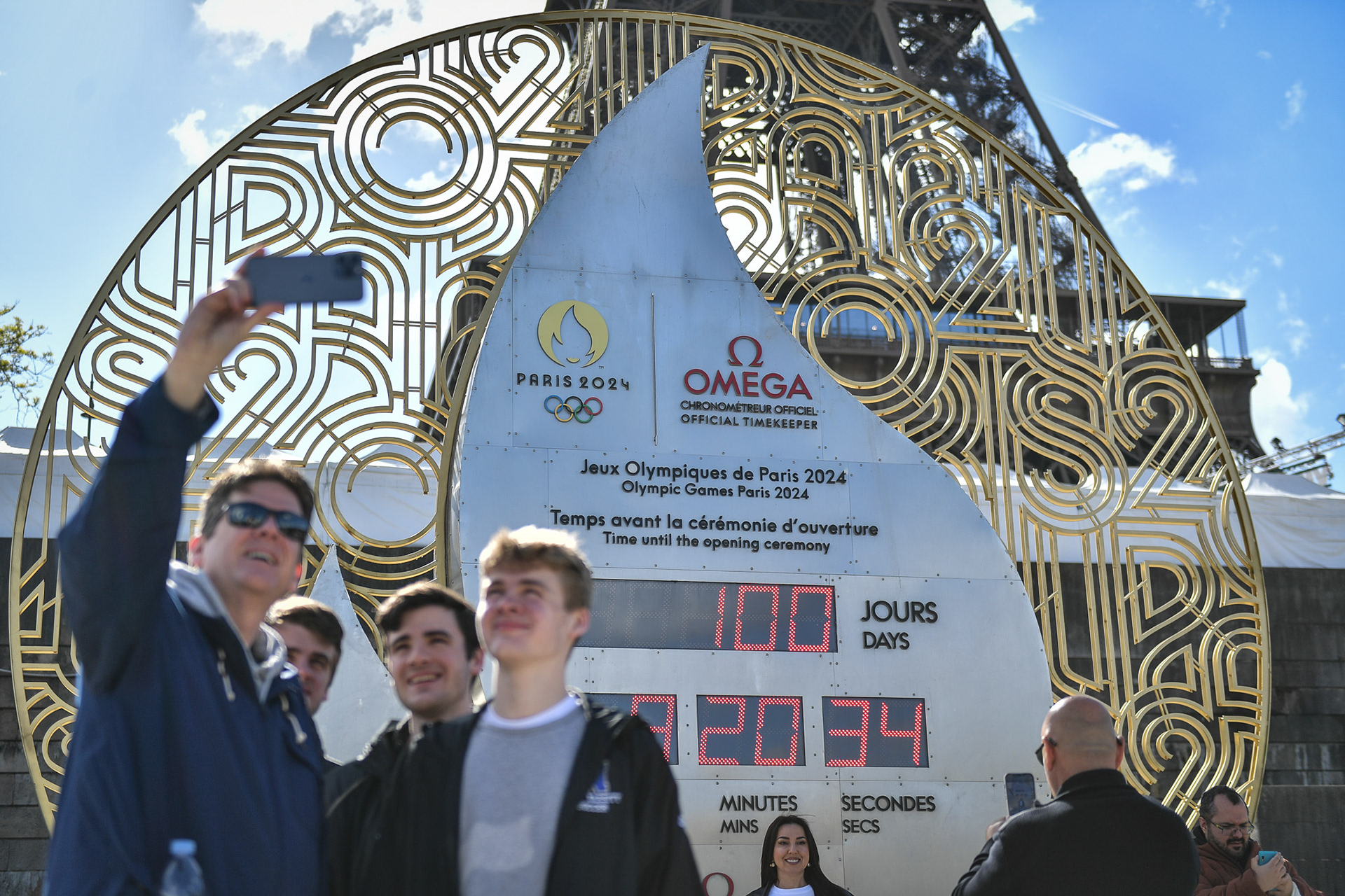 Olympic Games Paris 2024 countdown clock, as 100 days left to the Games, in Paris on April 17, 2024. Firas Abdullah / Abaca Press