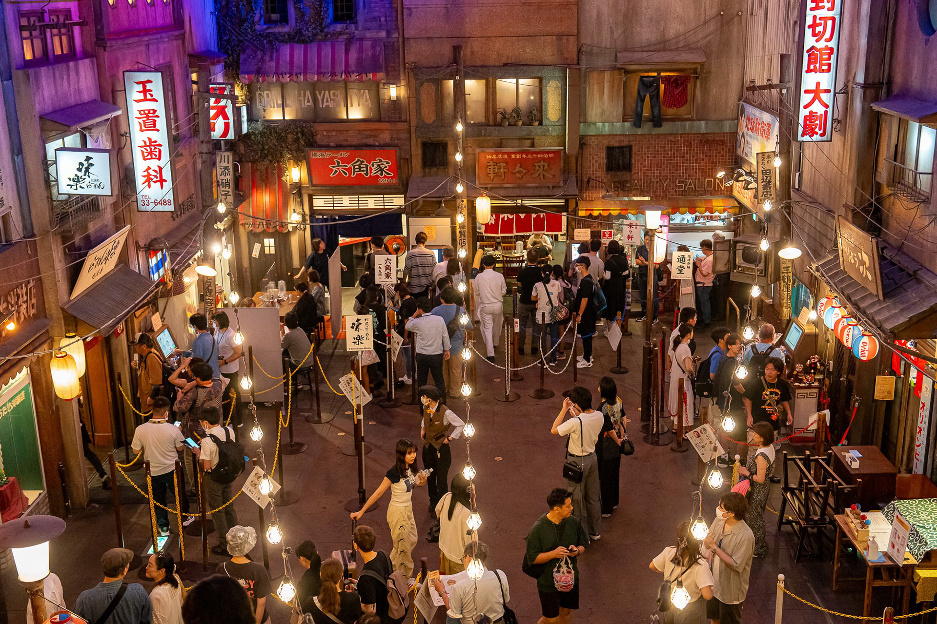 It feels and looks like a real night market. 