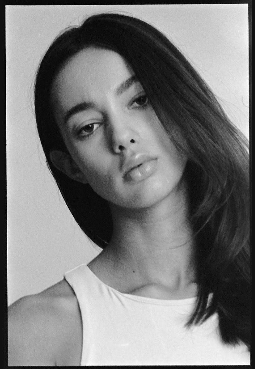 Romana Meijer shot on Fomapan 400 developed in Adox Adonal 50:1 for 11 minutes.