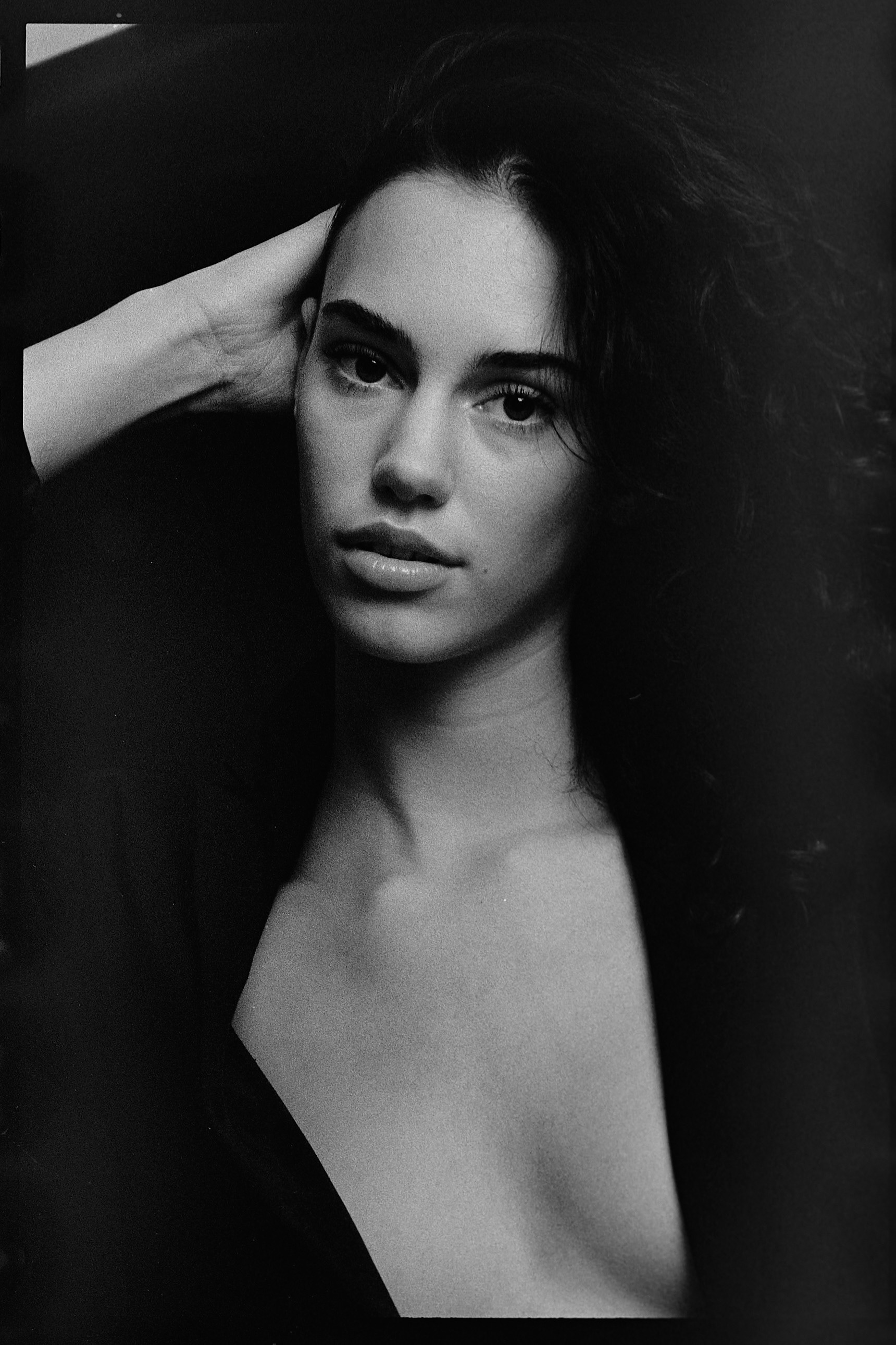 Robine Bitter from Elite Amsterdam shot on Fomapan 400 developed in Adox Adonal 50:1 for 11 minutes.