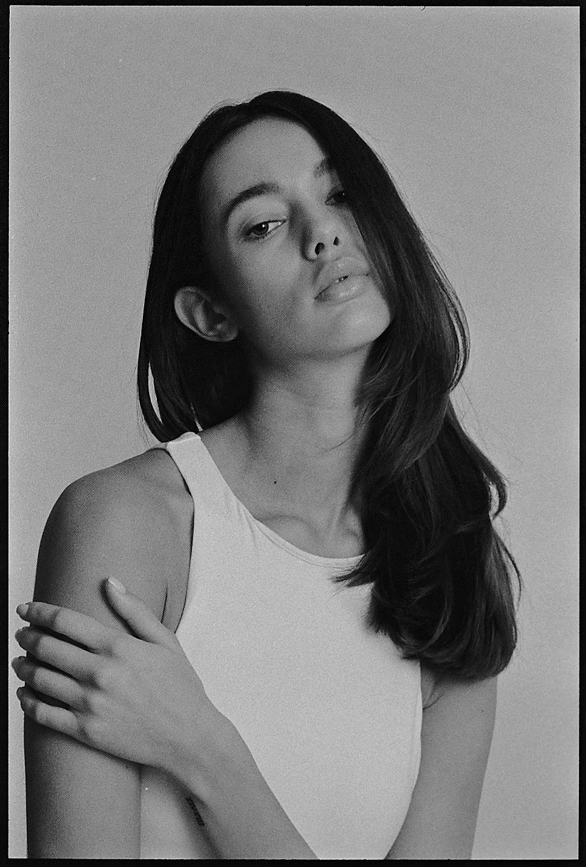 Romana Meijer shot on Fomapan 400 developed in Adox Adonal 50:1 for 11 minutes.