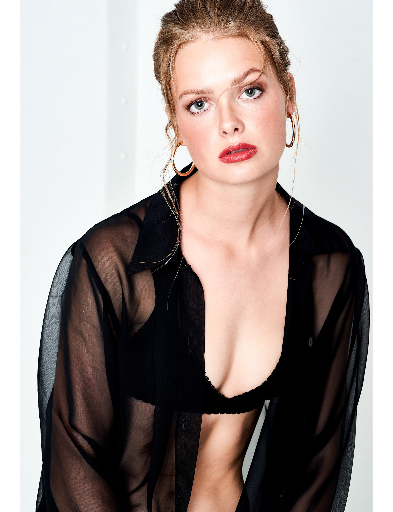 Malvie Magazine April 2020 issue shot by Joseph MacMillan AKA JMstudio.dk Model is Robee Breevaart from Etoile Models Denmark, and makeup + hair was done by Cecilie Marianne Dahl