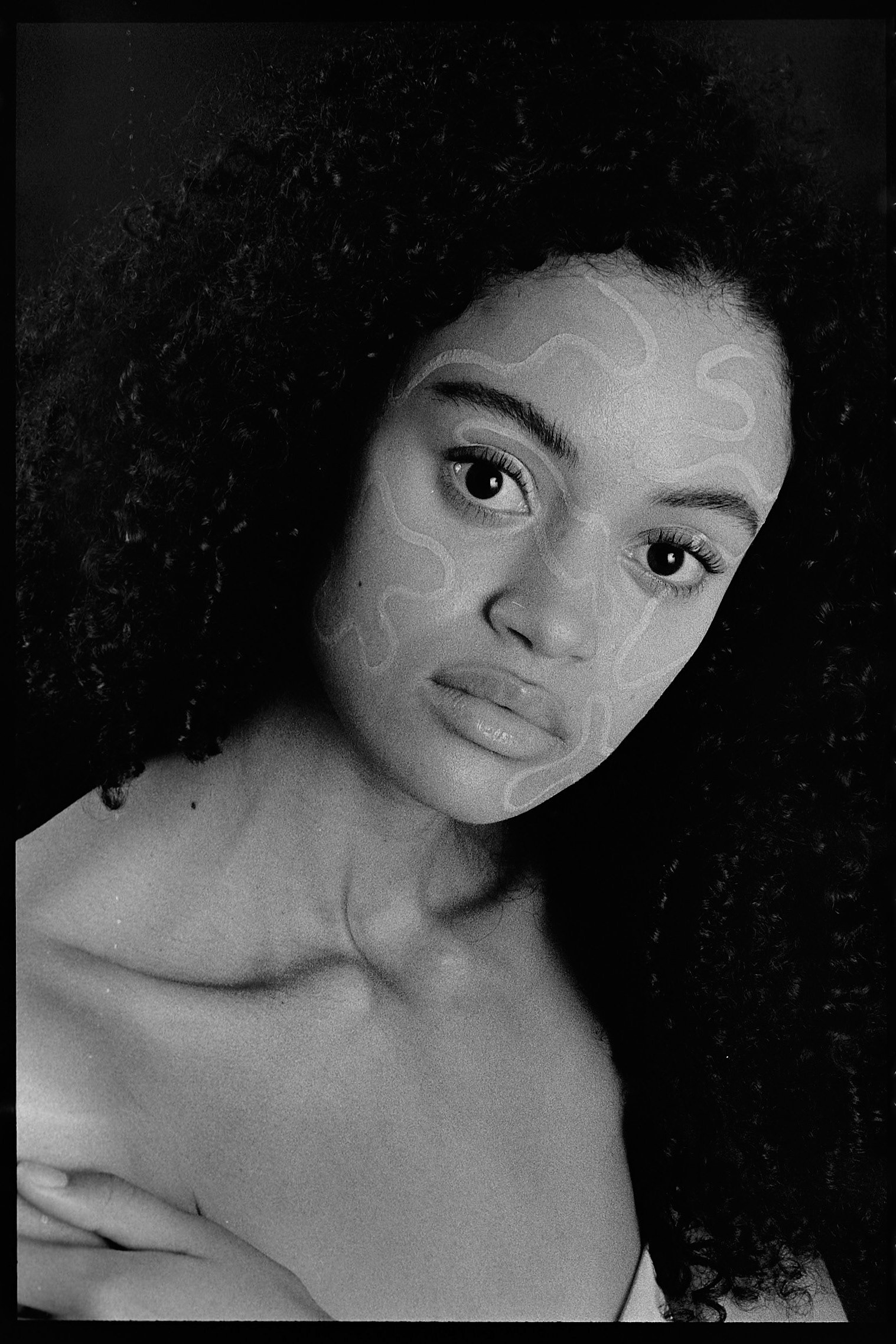 Emililia Brys from Elite Amsterdam shot on Fomapan 400 developed in Adox Adonal 50:1 for 11 minutes.