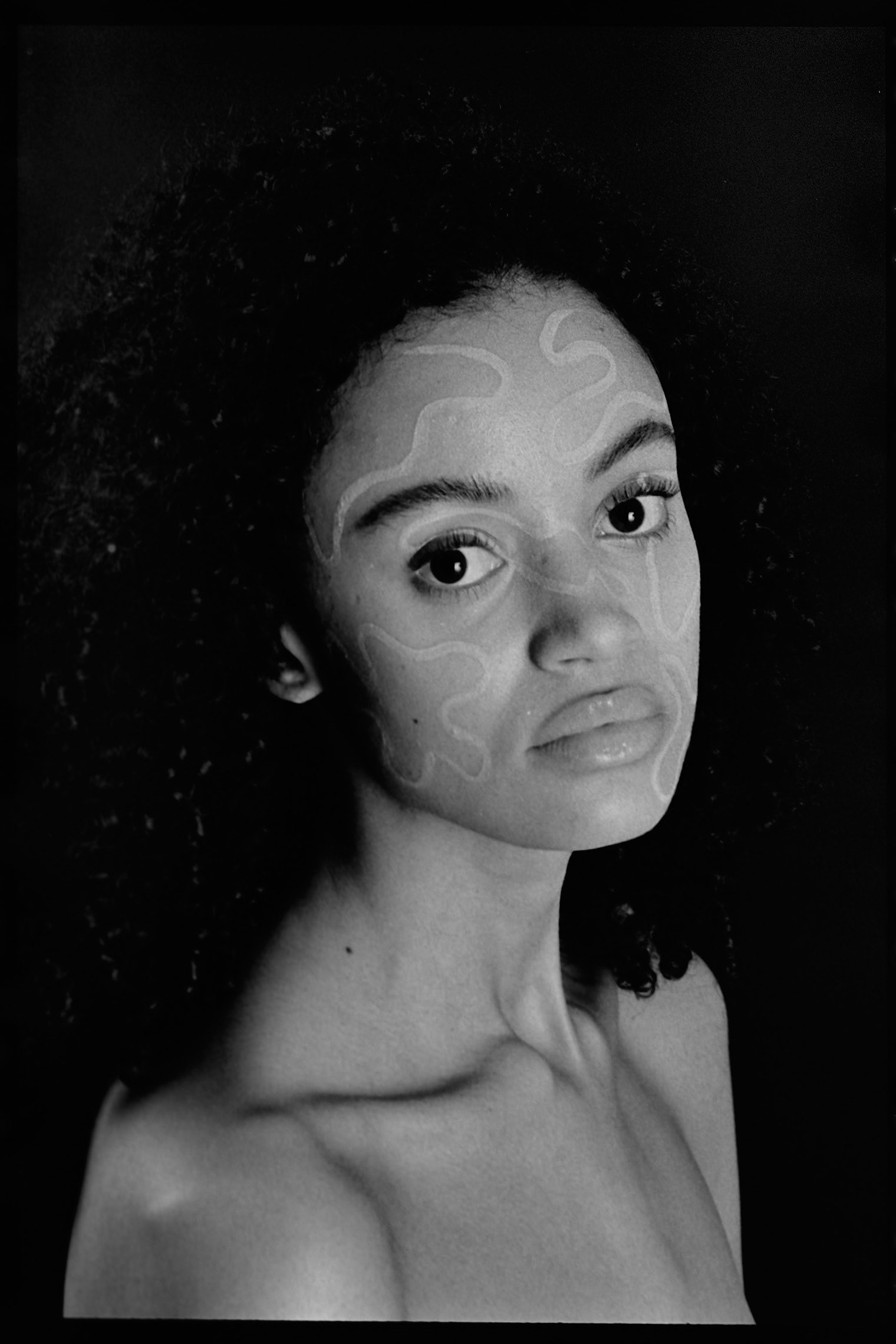 Emililia Brys from Elite Amsterdam shot on Fomapan 400 developed in Adox Adonal 50:1 for 11 minutes.