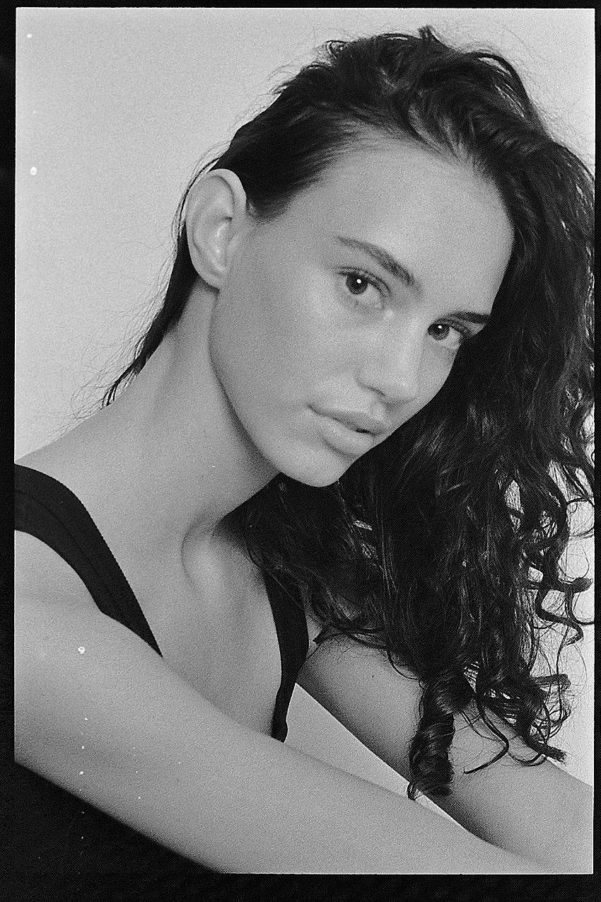 Robine Bitter from Elite Amsterdam shot on Fomapan 400 developed in Adox Adonal 50:1 for 11 minutes.