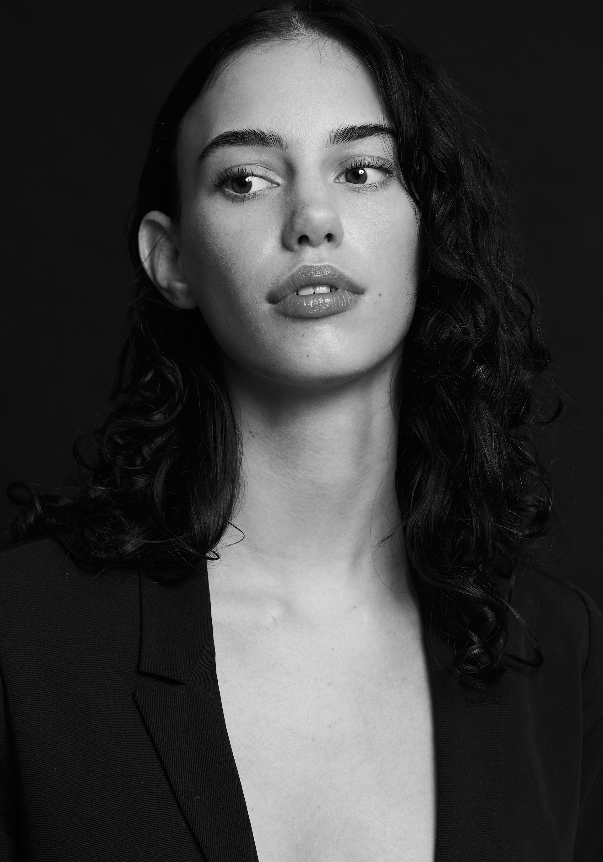 Robine Bitter from Elite Amsterdam wearing a black blazer. 