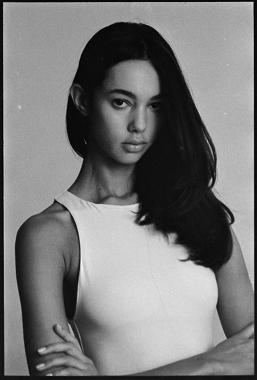 Romana Meijer shot on Fomapan 400 developed in Adox Adonal 50:1 for 11 minutes.