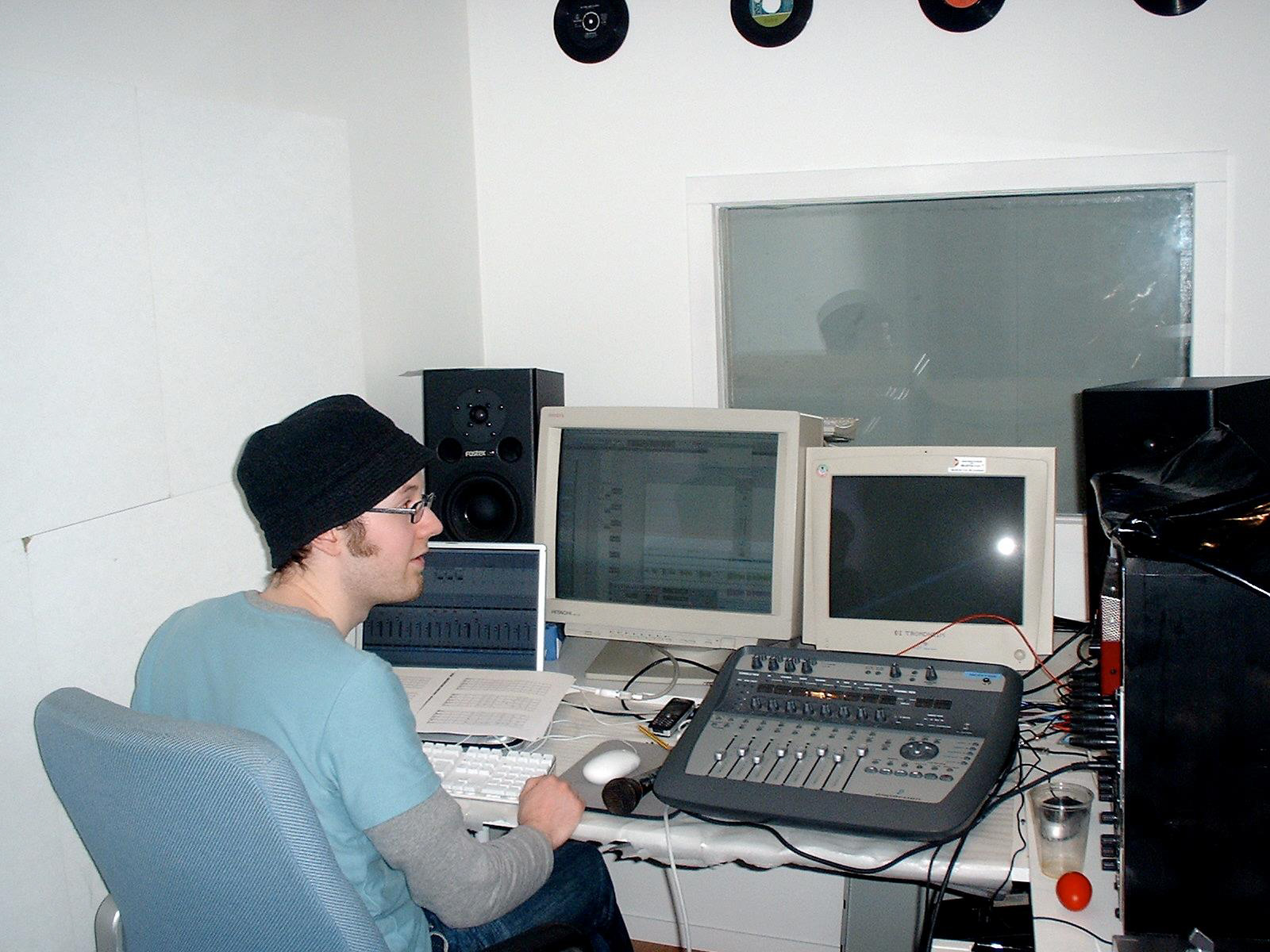 Recordings strings at Reina Studio in Trondheim, April 2006