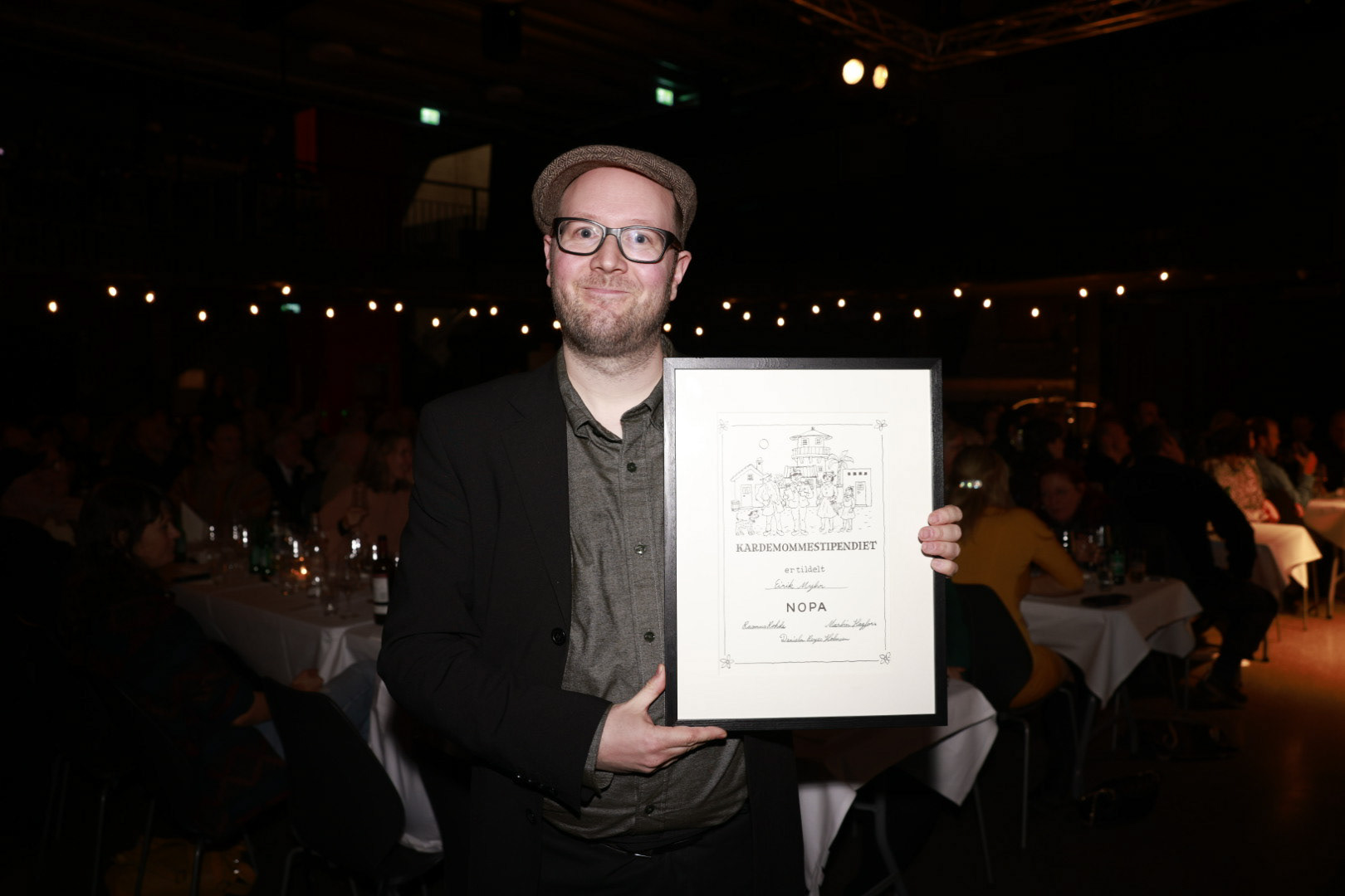 Recieving the "Kardemomme Award", at the NOPA gala event in 2022 (Photo by Helge Brekke)
