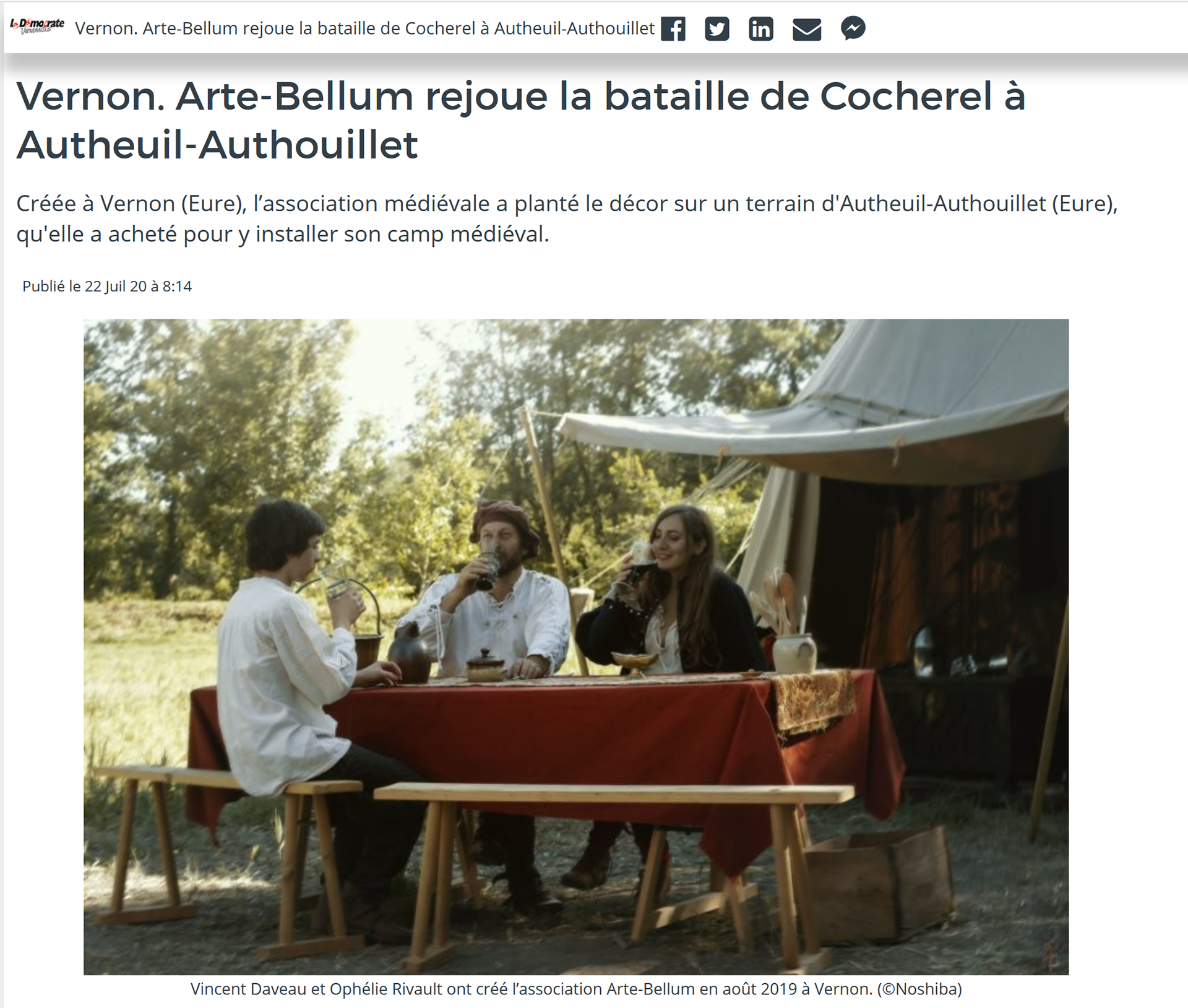 Arte Bellum — press coverage in Le Démocrate Vernonnais (2020). Co-founder of the association, pictured on the right; the article documents the historical camp and activities I helped create and run. Image credited ©Noshiba
