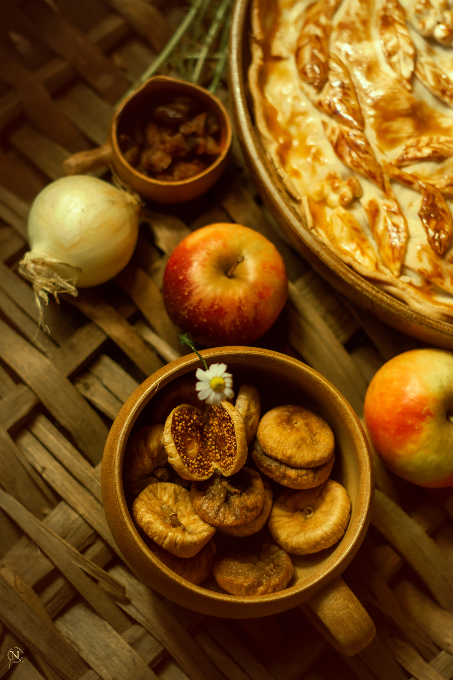 Medieval cuisine recreated from historical culinary sources — researched, translated, adapted, prepared and photographed by me, then served at the château
