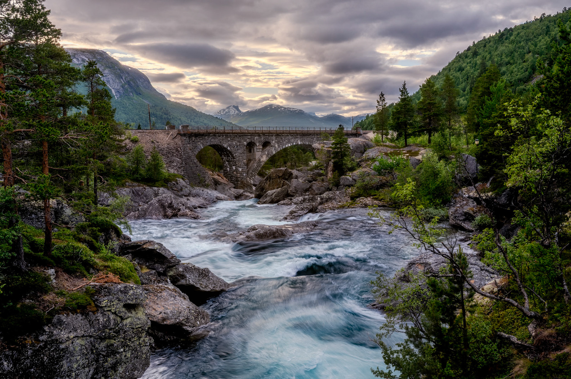 Romsdalsbrua