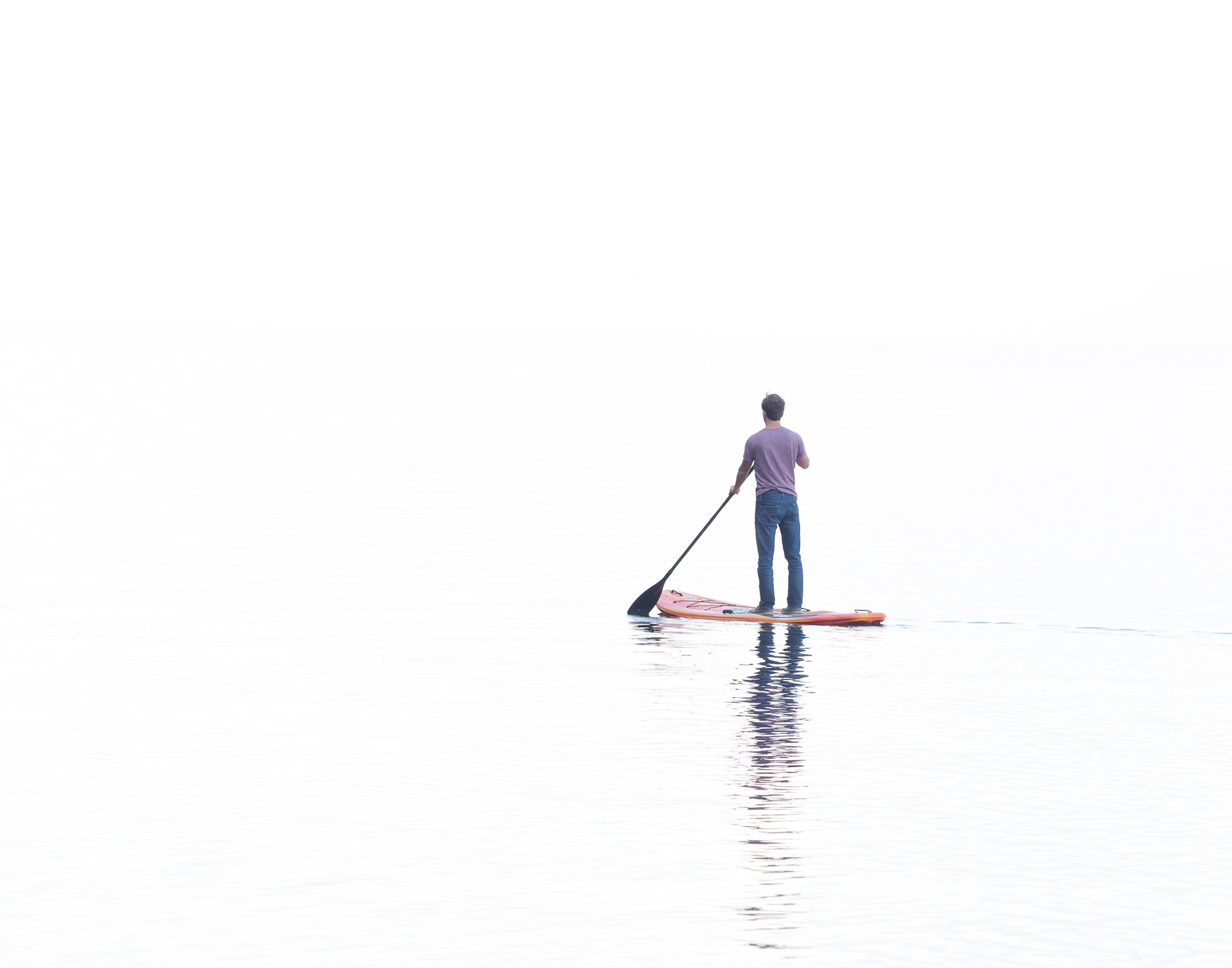Solo paddleboarder
