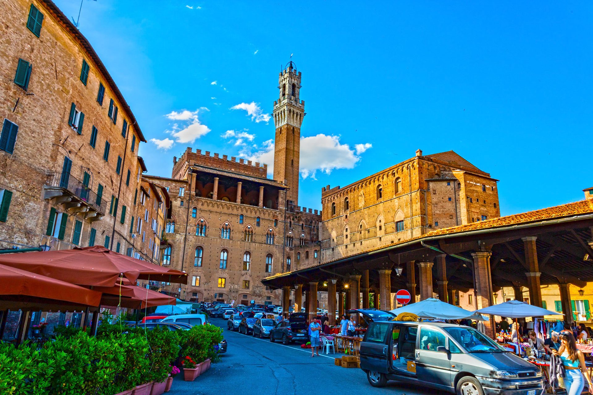 Piazza del Mercato, Siena 16 June 2024