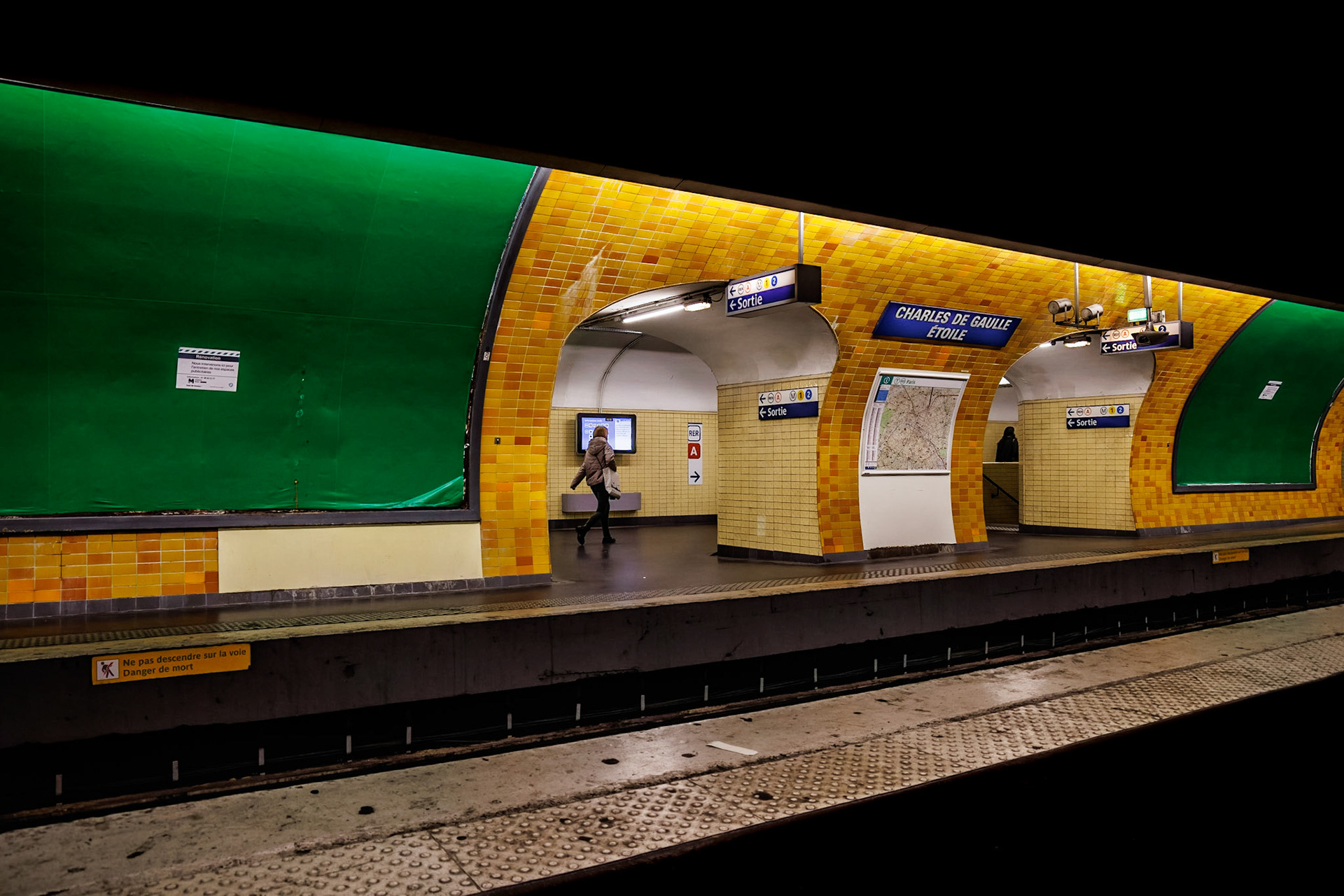 Metro station, Paris
