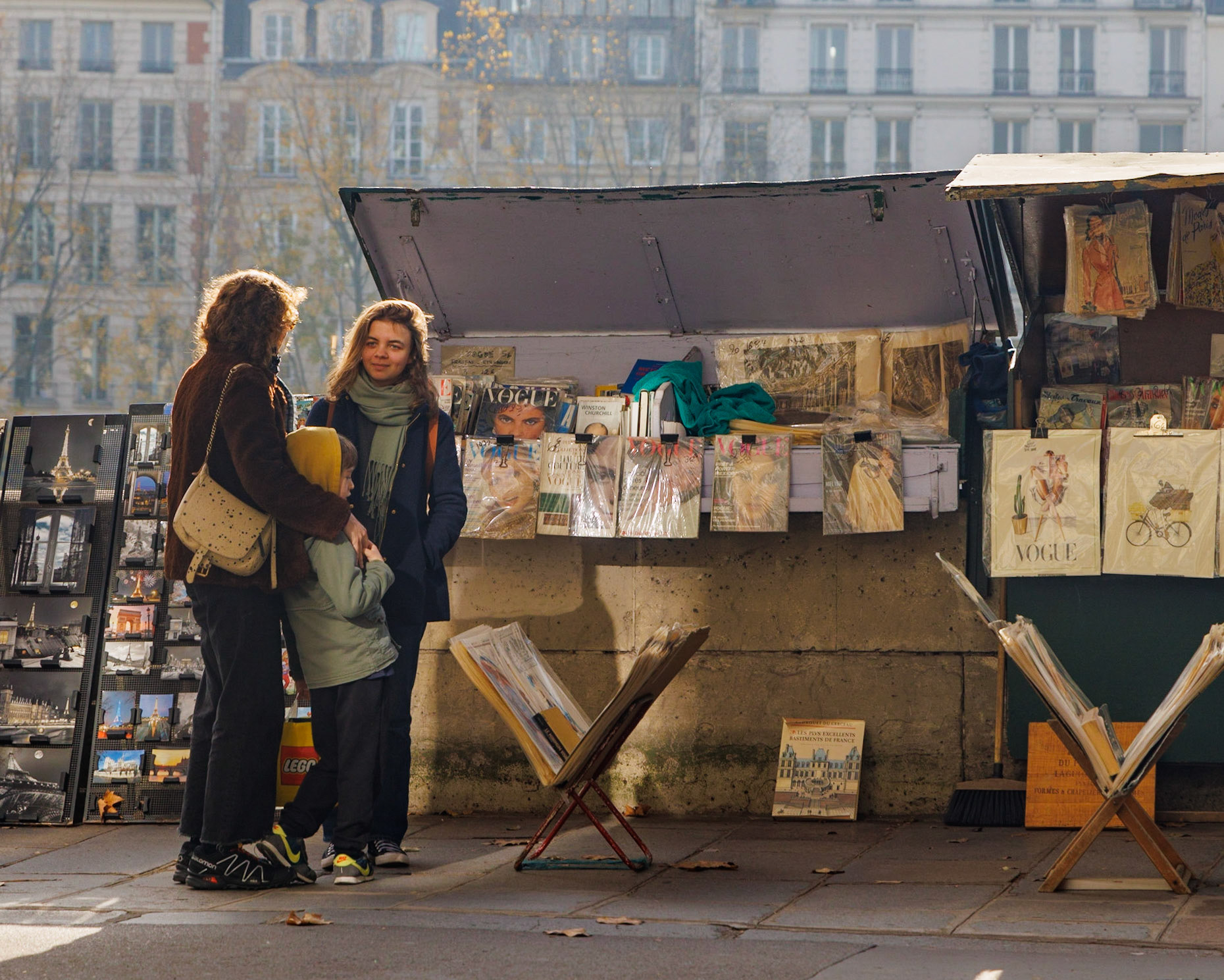 Afternoon walk, Paris
