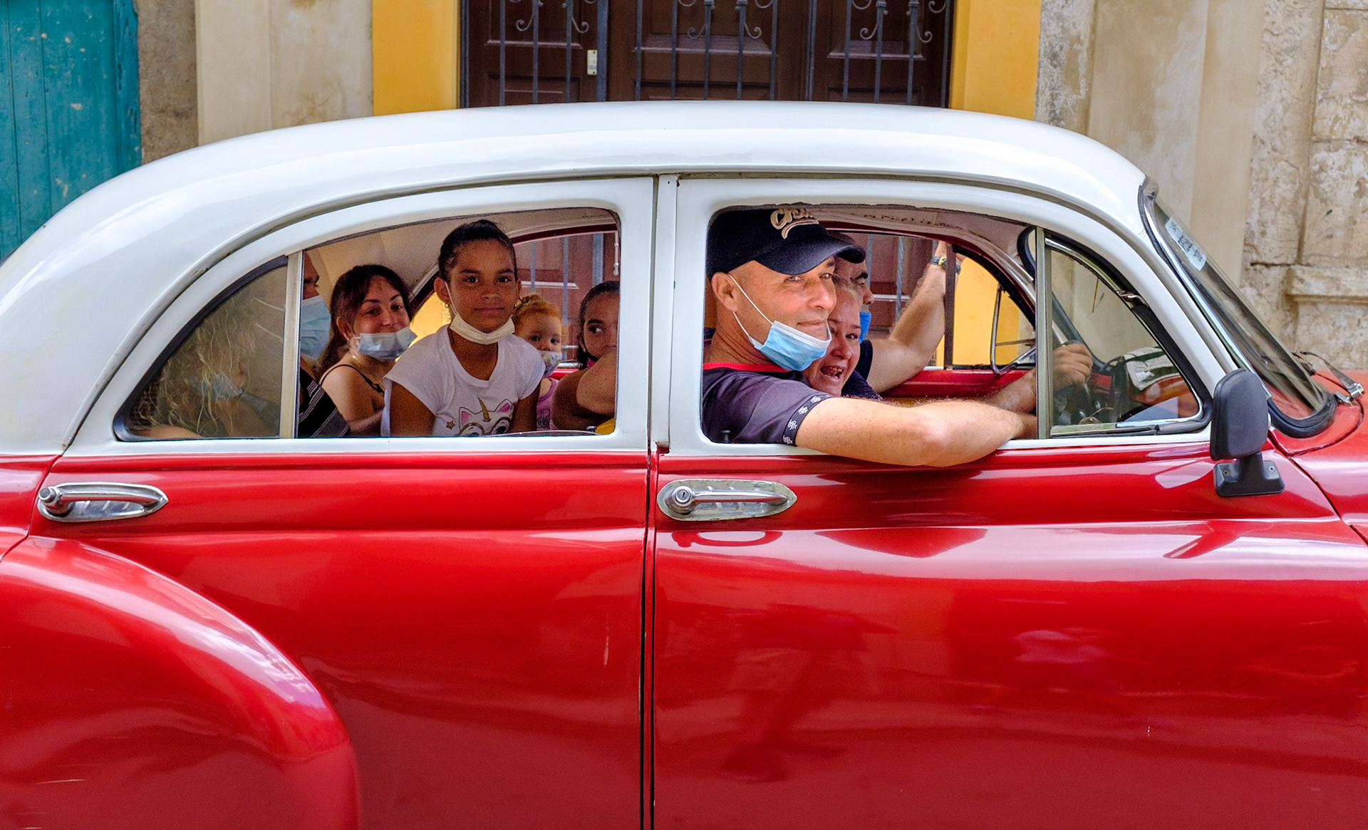 Sunday drive, Havana
