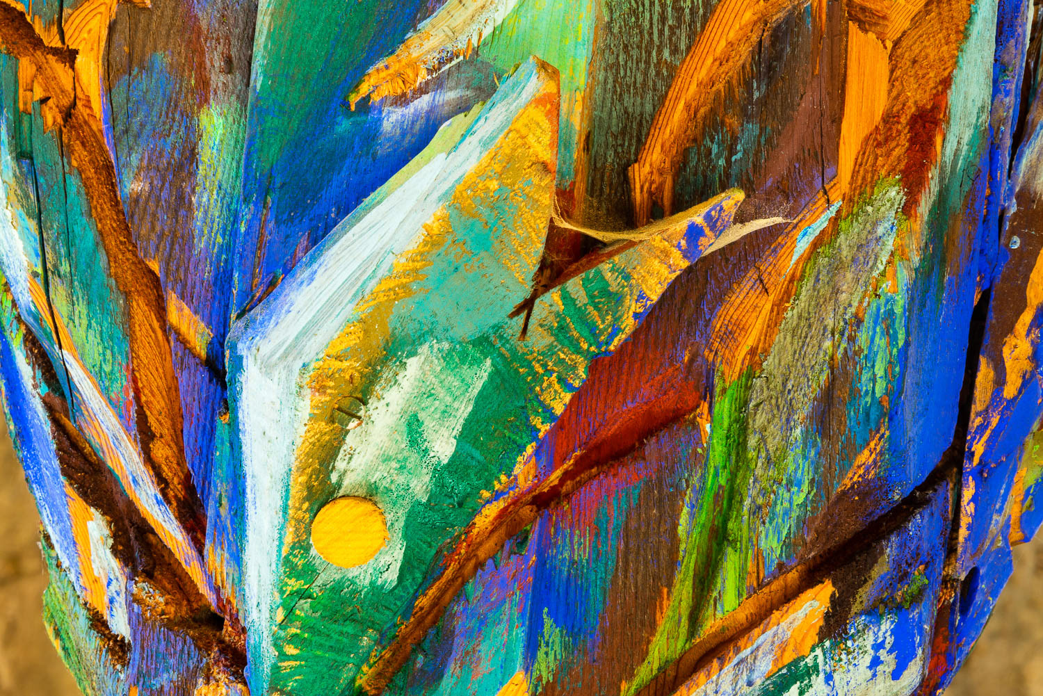 »Sphinx C« von Hans Scheib, 1993, Holz/Farbe | wood/paint