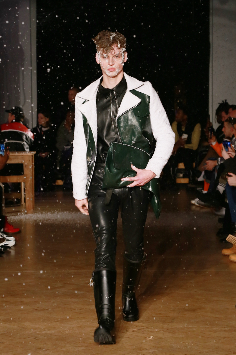Look 3