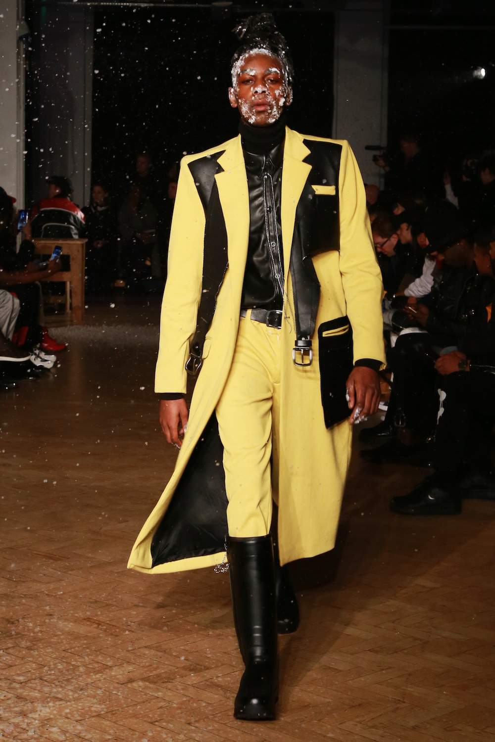 Look 11