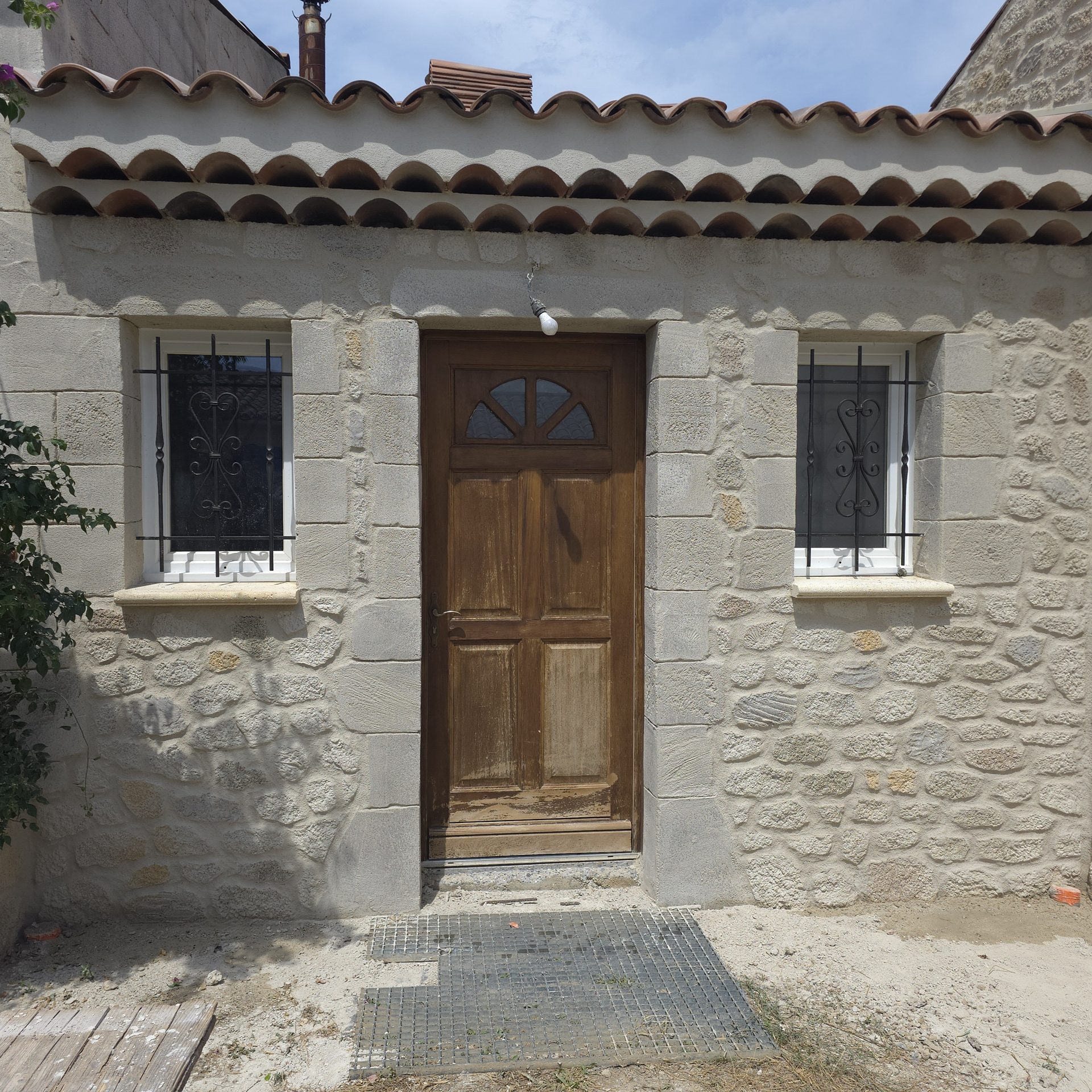 Vue sur l'entrée 