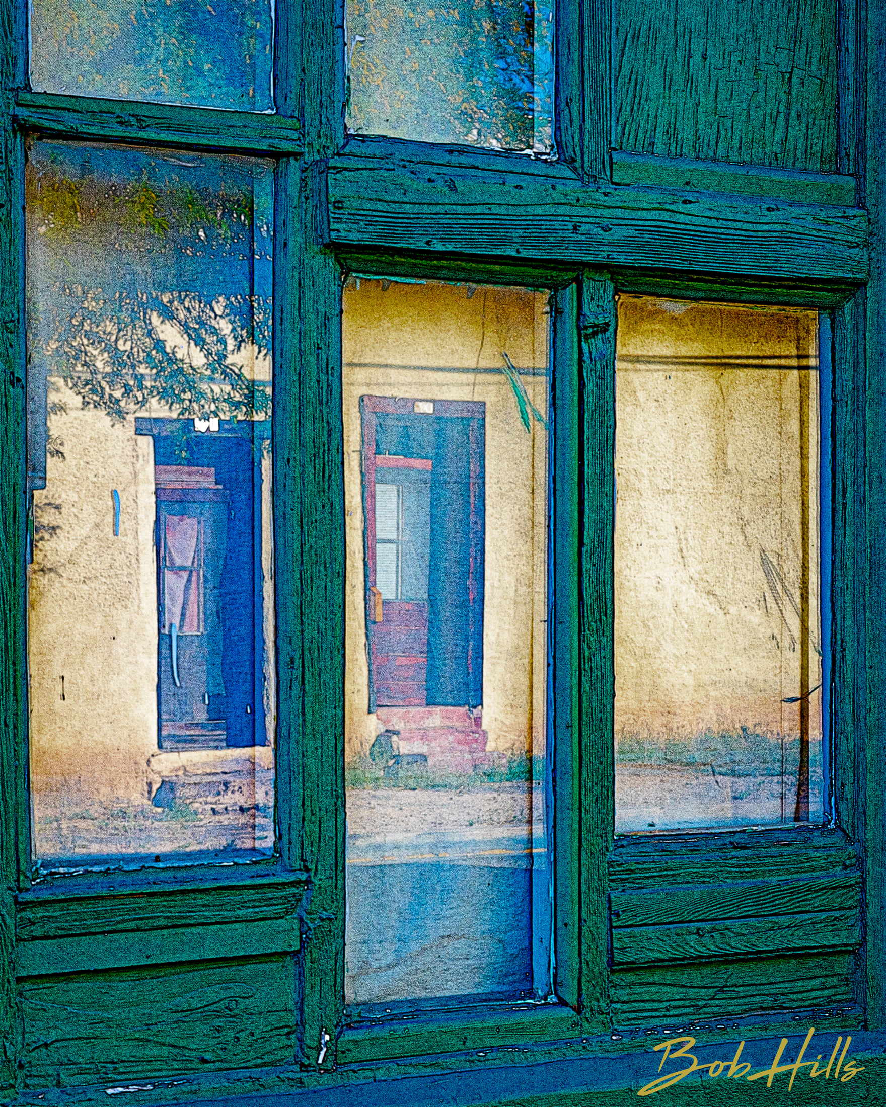 Reflection of 334 N Meyer