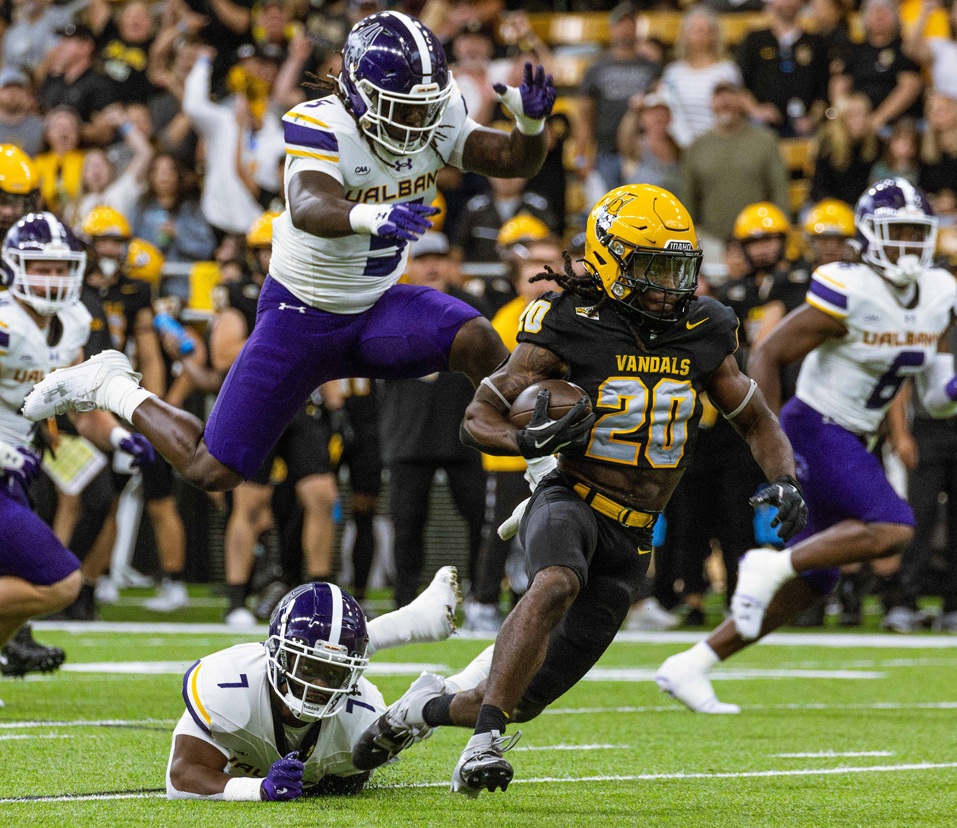 Elisha Cummings leaves University of Albany defenders clueless in Idaho’s first home game of the season on Sept. 14, 2024. (Argonaut/John Keegan)