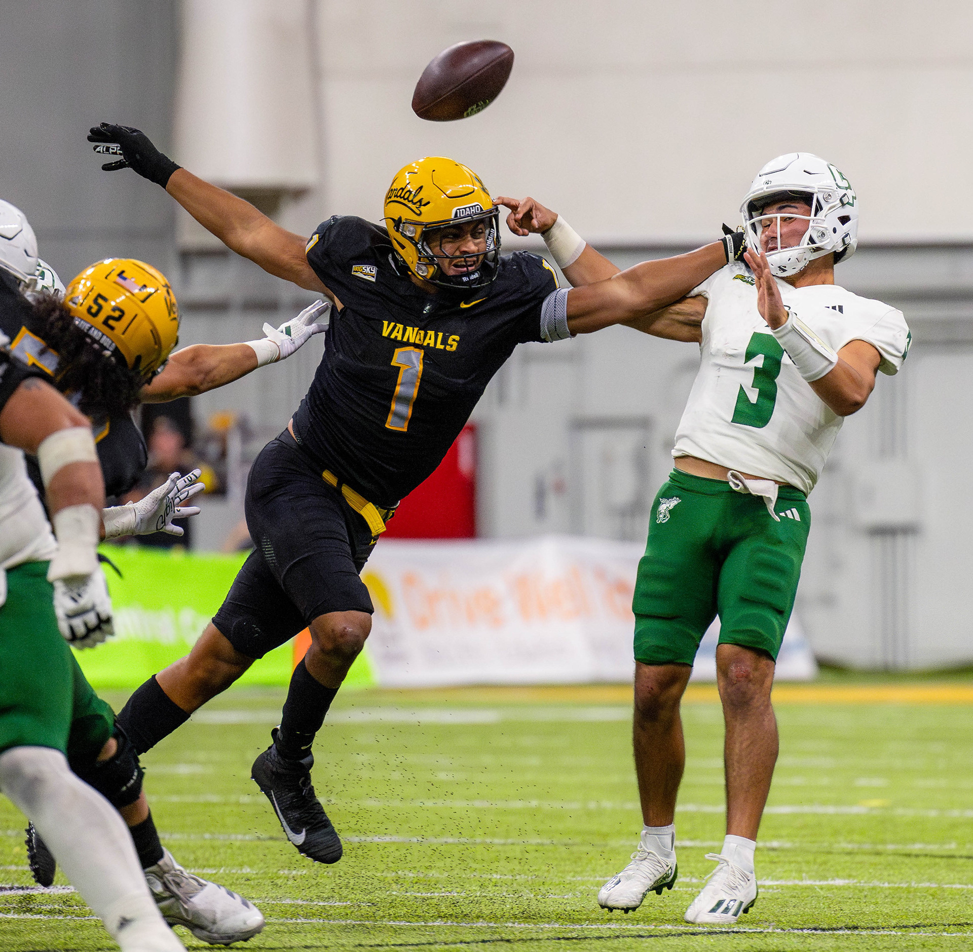 Idaho's Keyshawn James-Newby deflects a pass thrown by Cal Poly quarterback Bo Kelly, causing an interception. Idaho beat Cal Poly 34-29 on Oct. 19, 2024. (Argonaut/John Keegan)