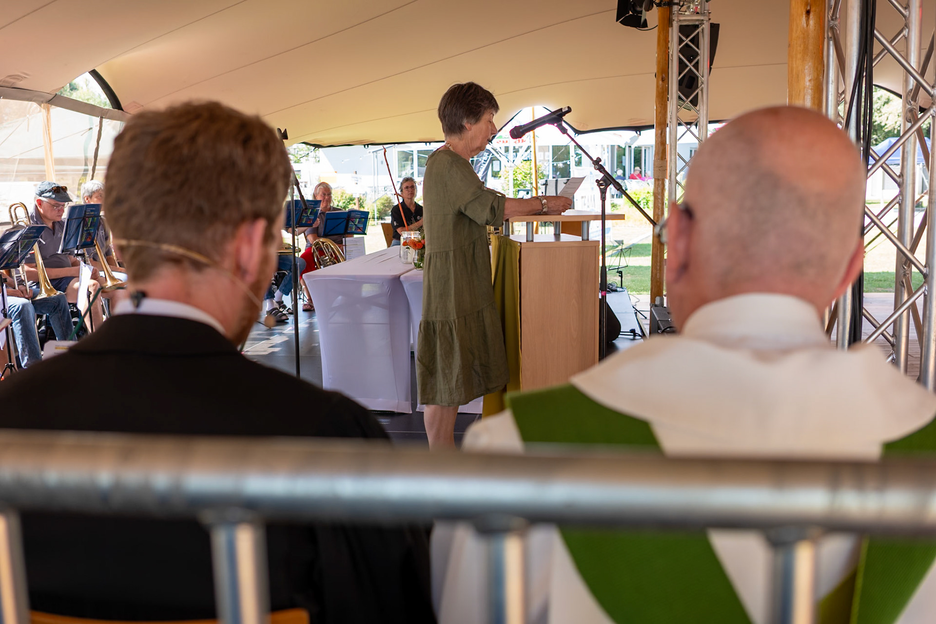 Gottestdienst auf der Bühne