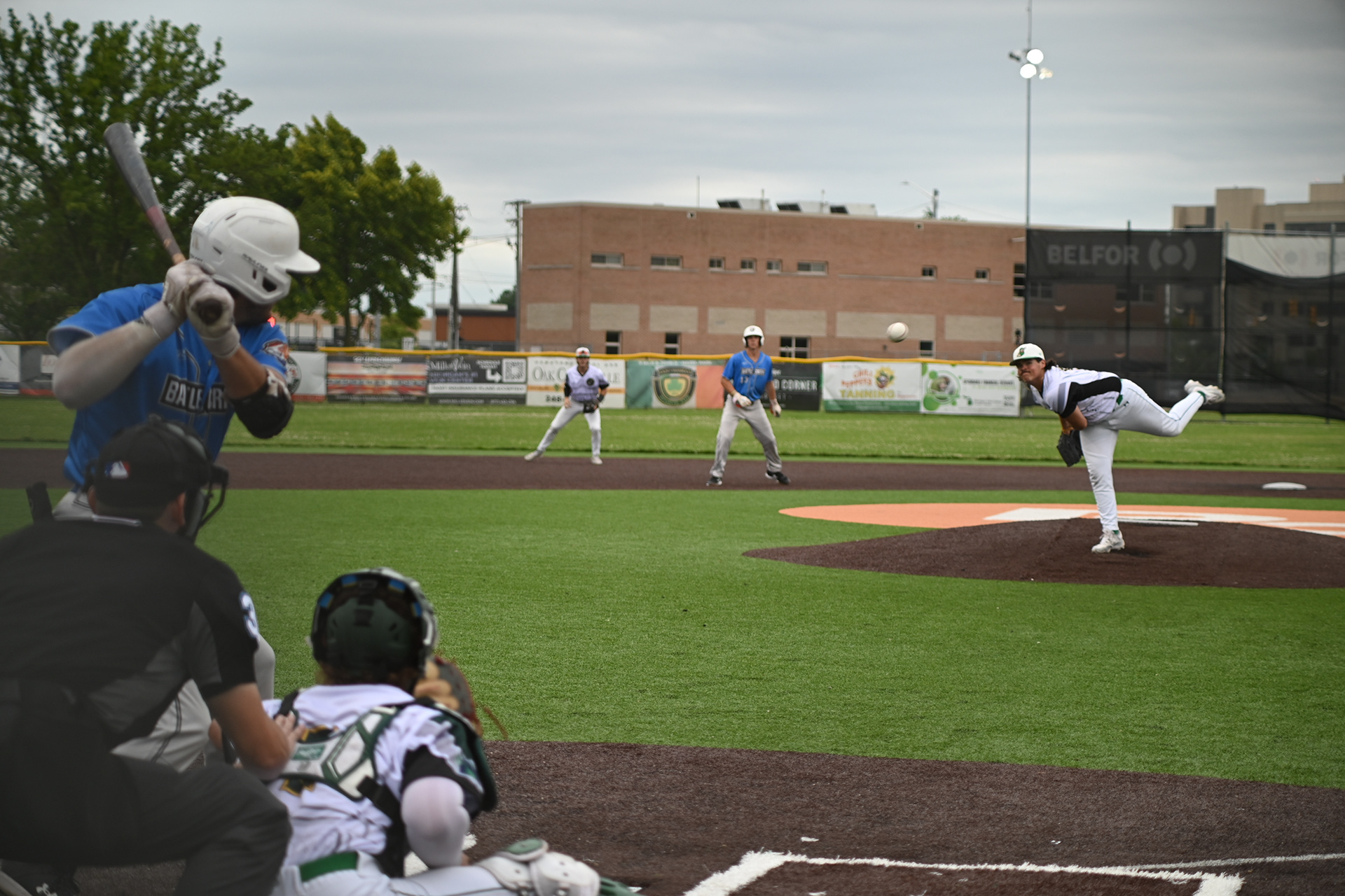 nikon z6ii, yashica yashinon 75-230mm