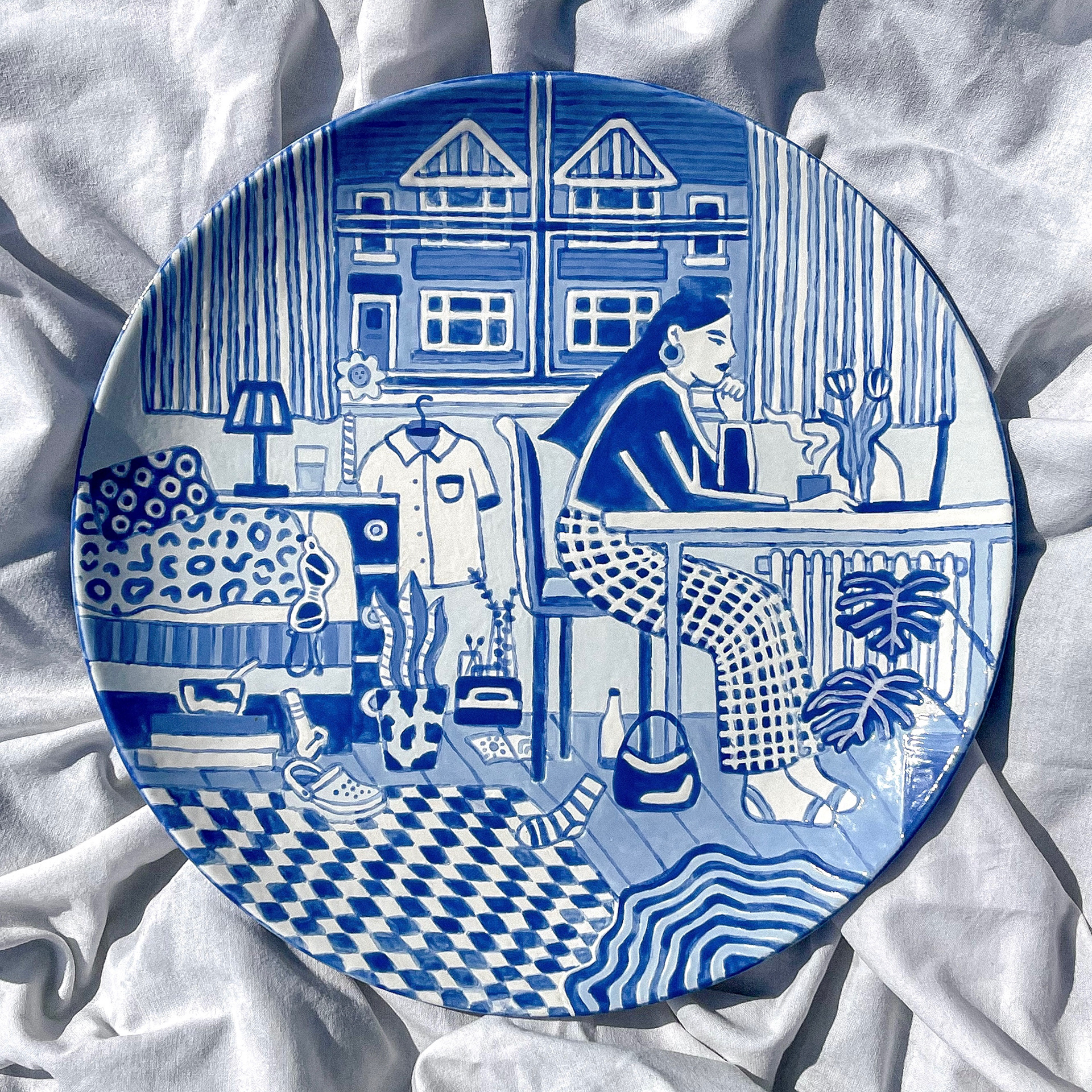 PAINTED CERAMIC PLATE