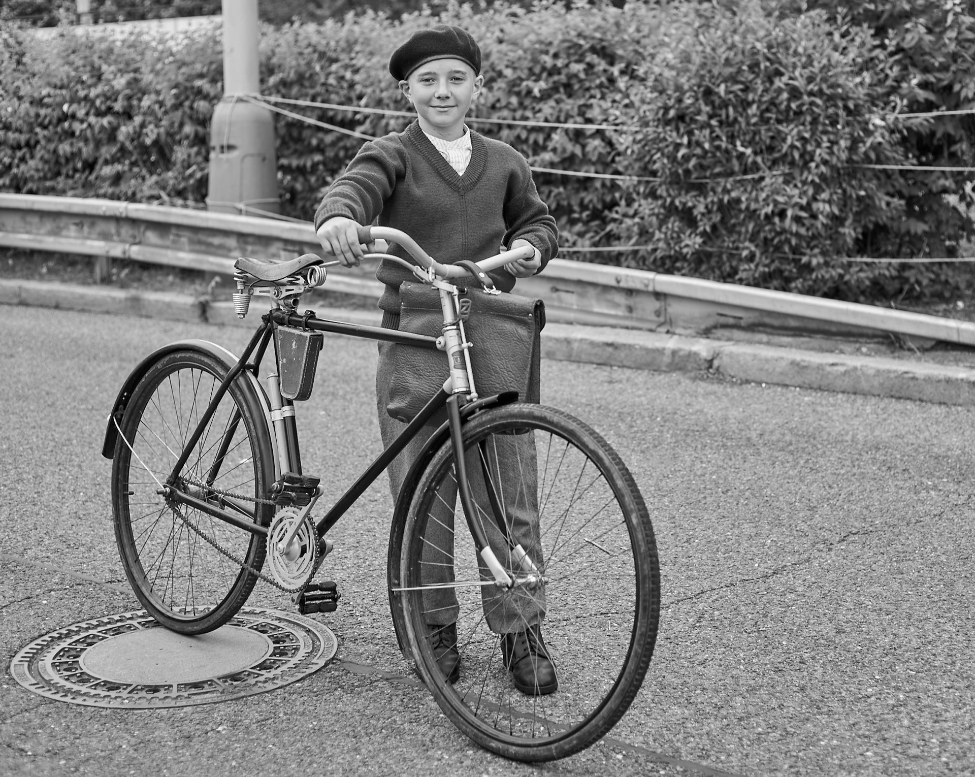 80. let Anthropoid