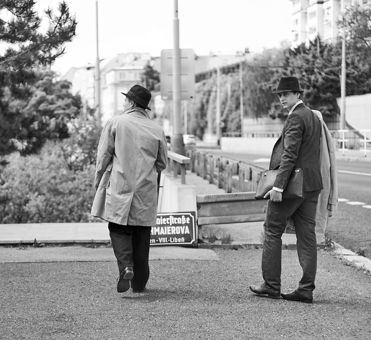 80. let Anthropoid