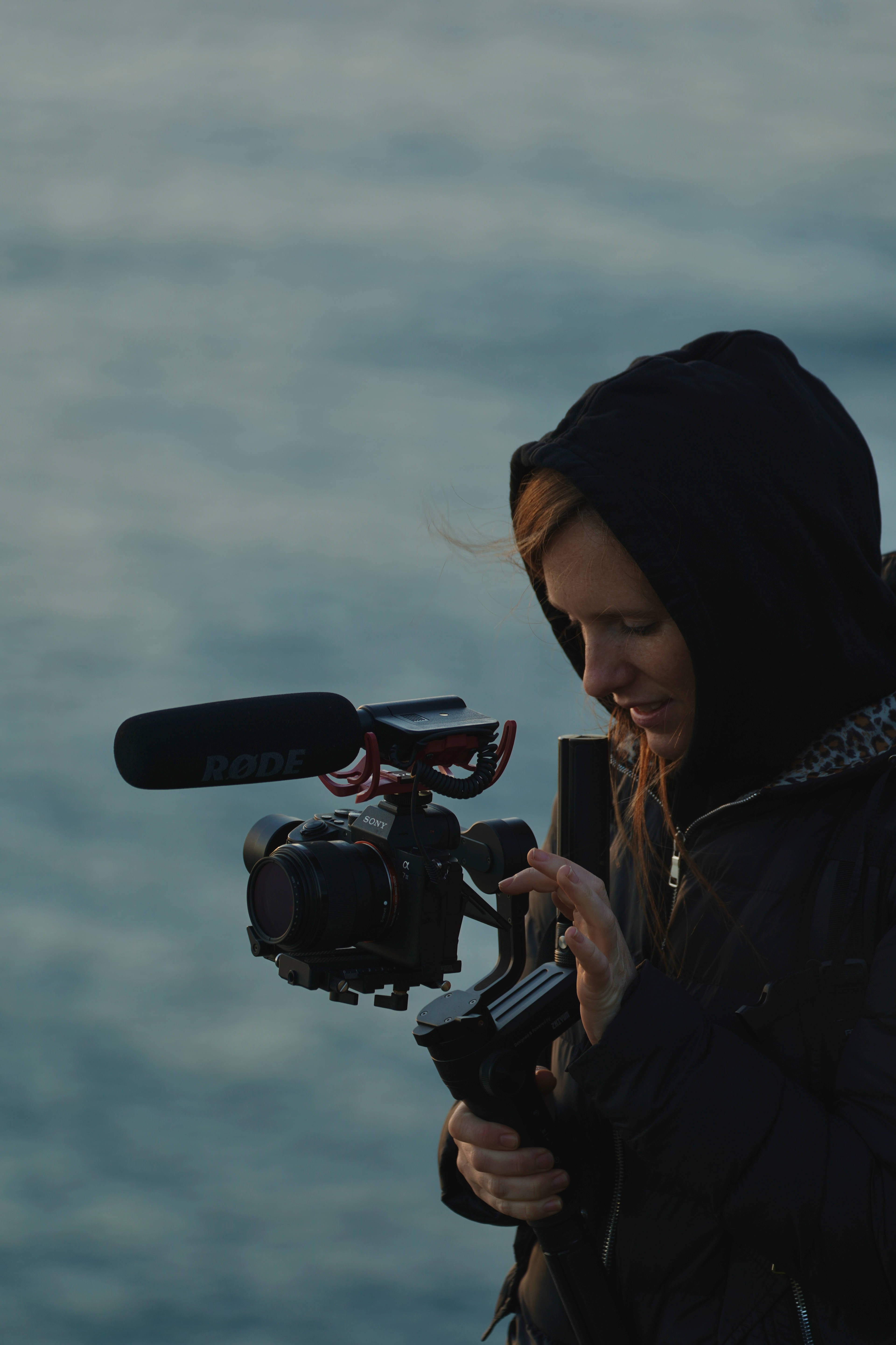 Caitlin O'Rorke filming for National Geographic. Photo by Álex Postigo.