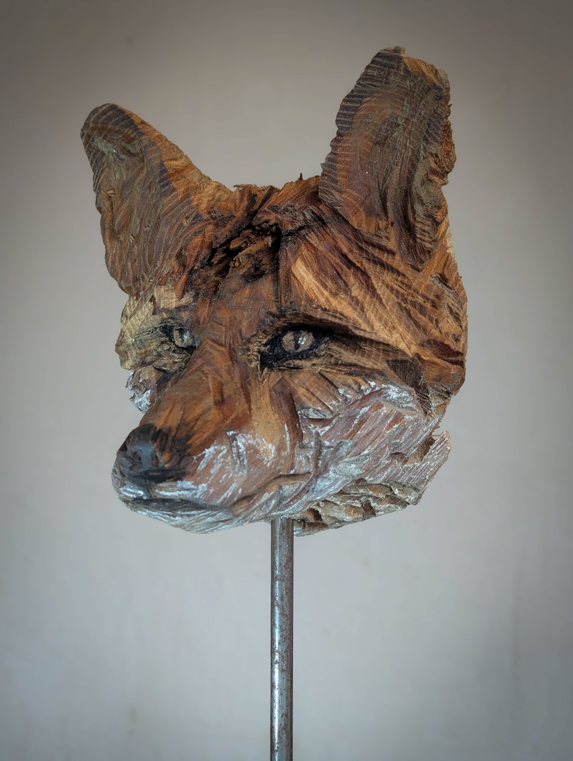 Sculpture à la tronçonneuse d'un renard 5
