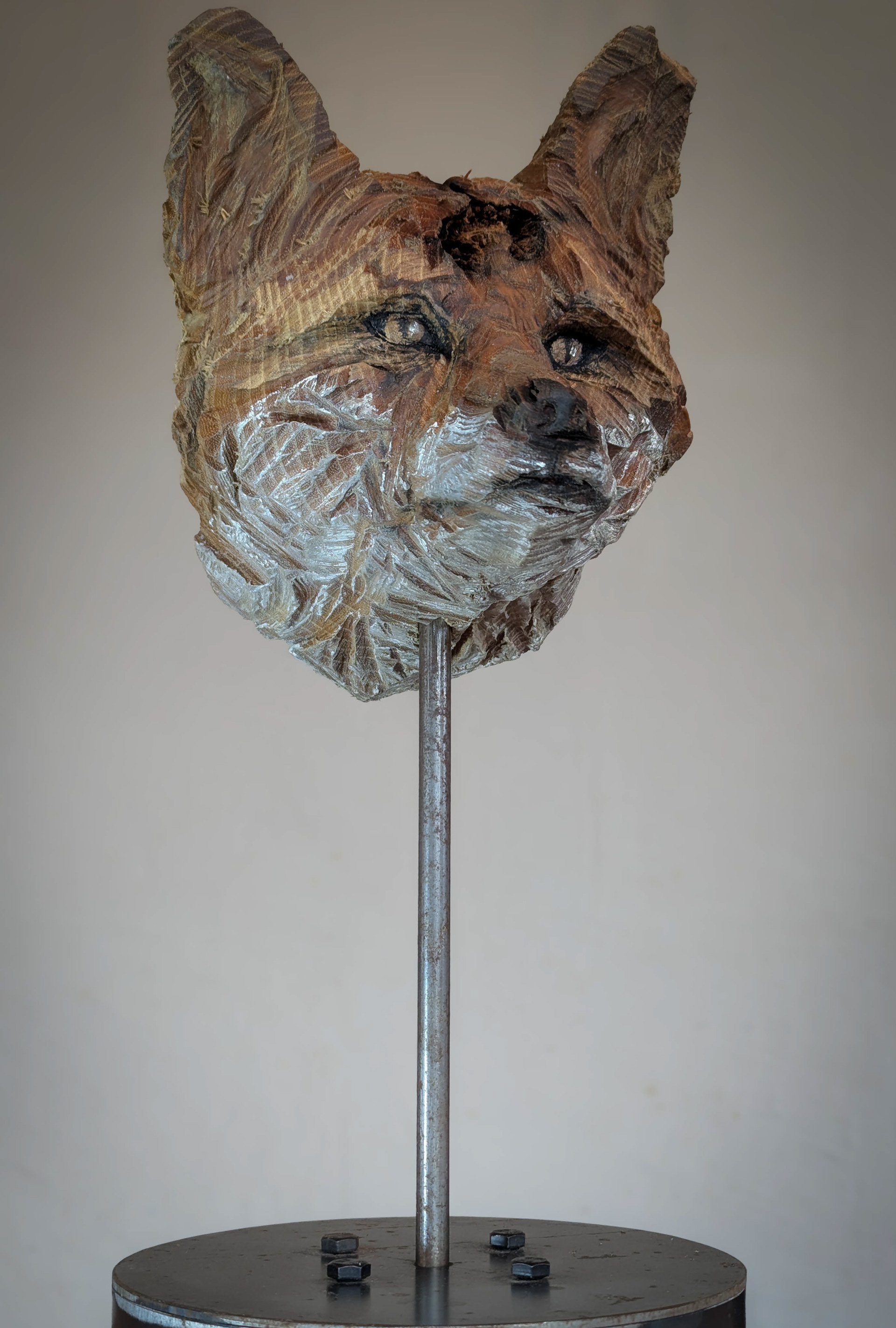 Sculpture à la tronçonneuse d'un renard 6