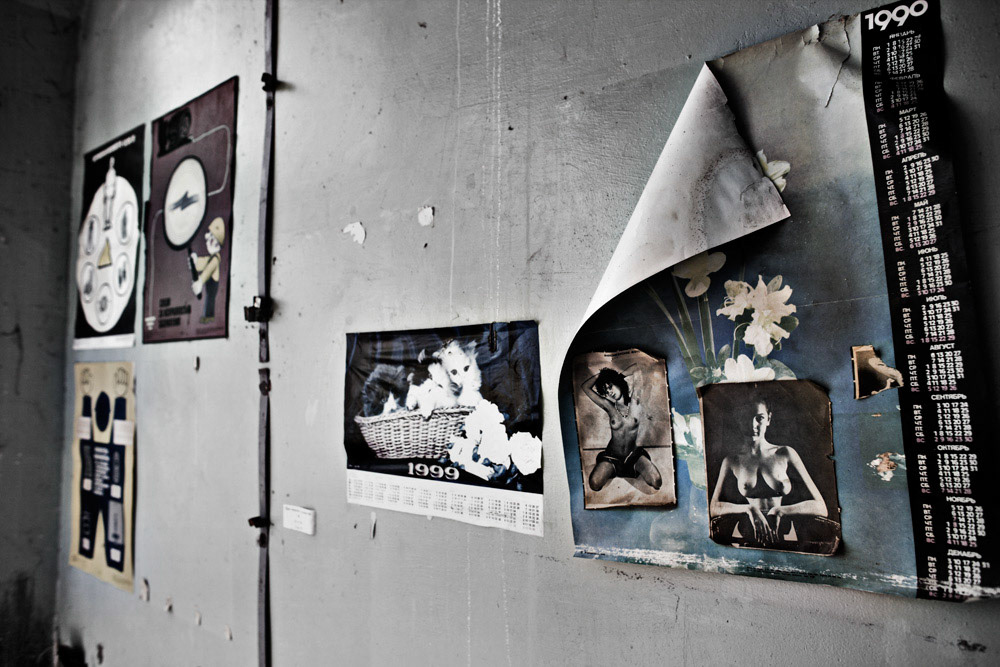 Someone have been visiting the technical school No8 since the chernobyl disaster for keeping track of their memories.
