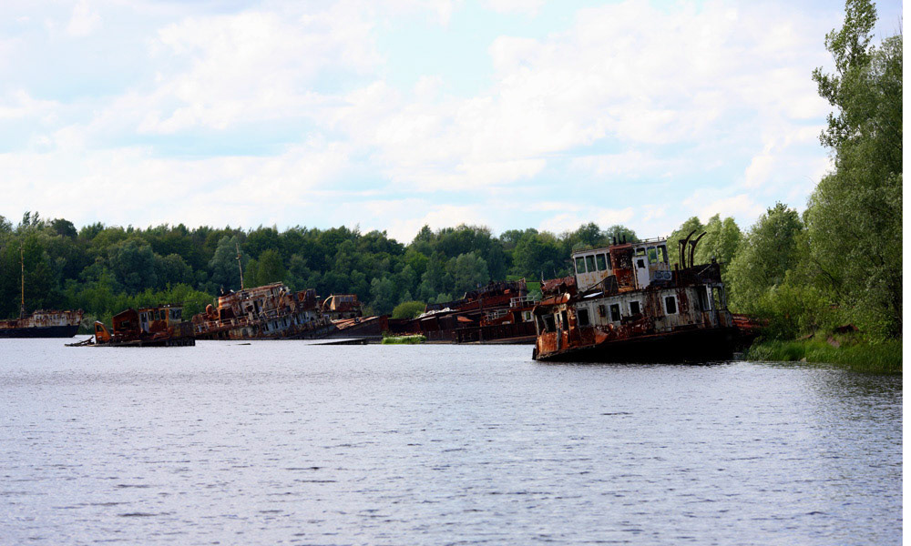 Many ships have been dumping in the chernobyl bay at least 20 years. Metals in a ships are still remaining in residual radiation.