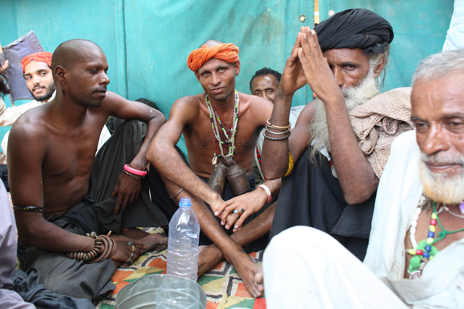 Malang group, that is Baba Maleng shah Malang, set up their pilgrims encampment near the sehwan sharif. They started at pilgrimage from here to Shah Nurani about 500km away by foot and vehicle. (Travel)