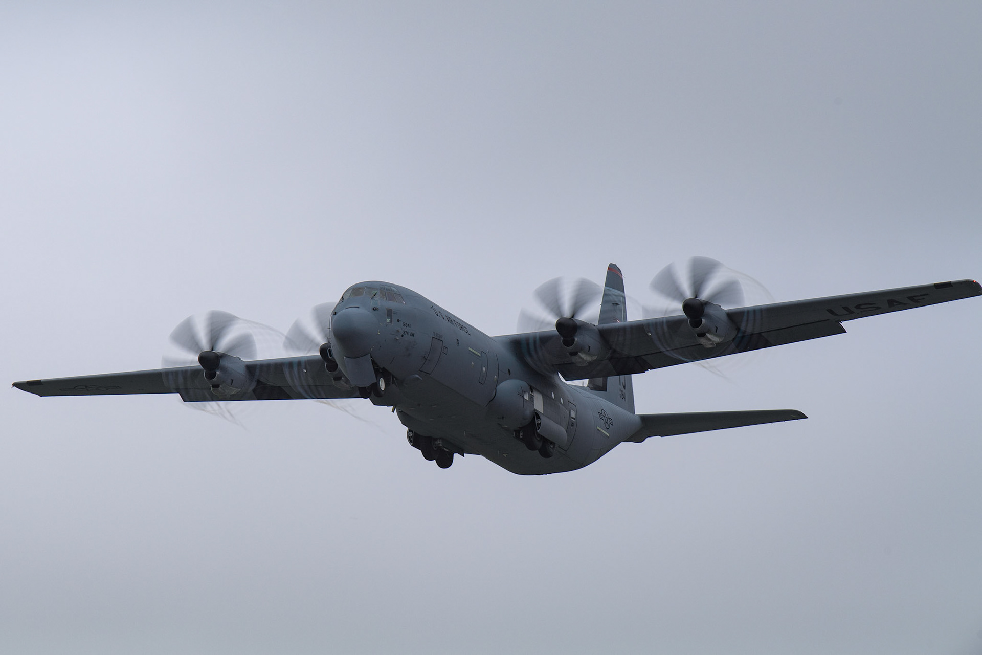 A C-130J Super Hercules assigned to the 374th Operations Group, leaves propeller tip vortices in its wake as it takes off from Yokota Air Base, Japan, during Col. Barry King’s, 374th Operations Group deputy commander, fini-flight, July 23, 2019. Propeller tip vortices, which look like a series of corkscrews, are caused by condensing moisture coming off the tips of propeller as they spin through humid air. (U.S. Air Force photo by Yasuo Osakabe)