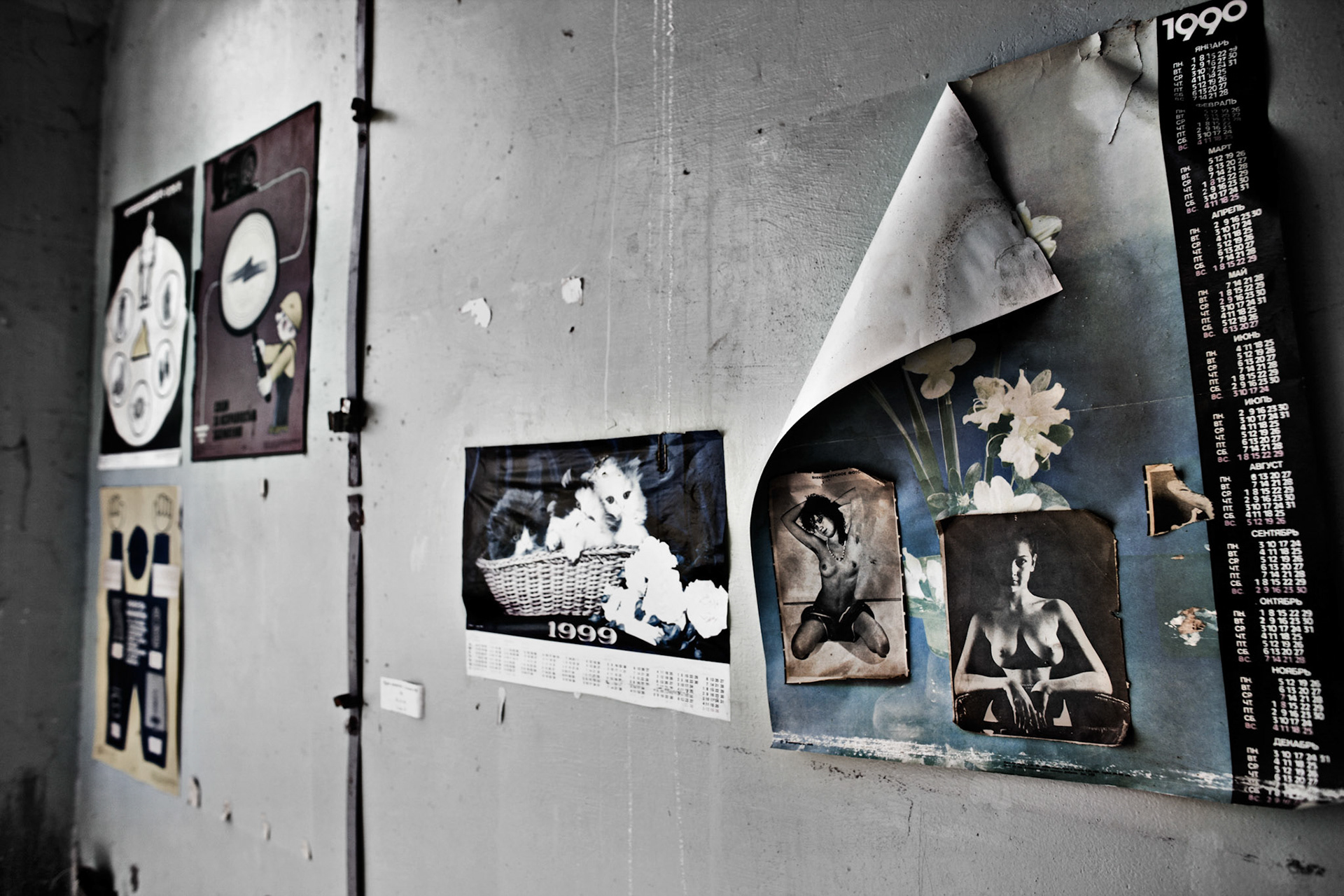 Someone have been visiting the technical school No8 since the chernobyl disaster for keeping track of their memories.